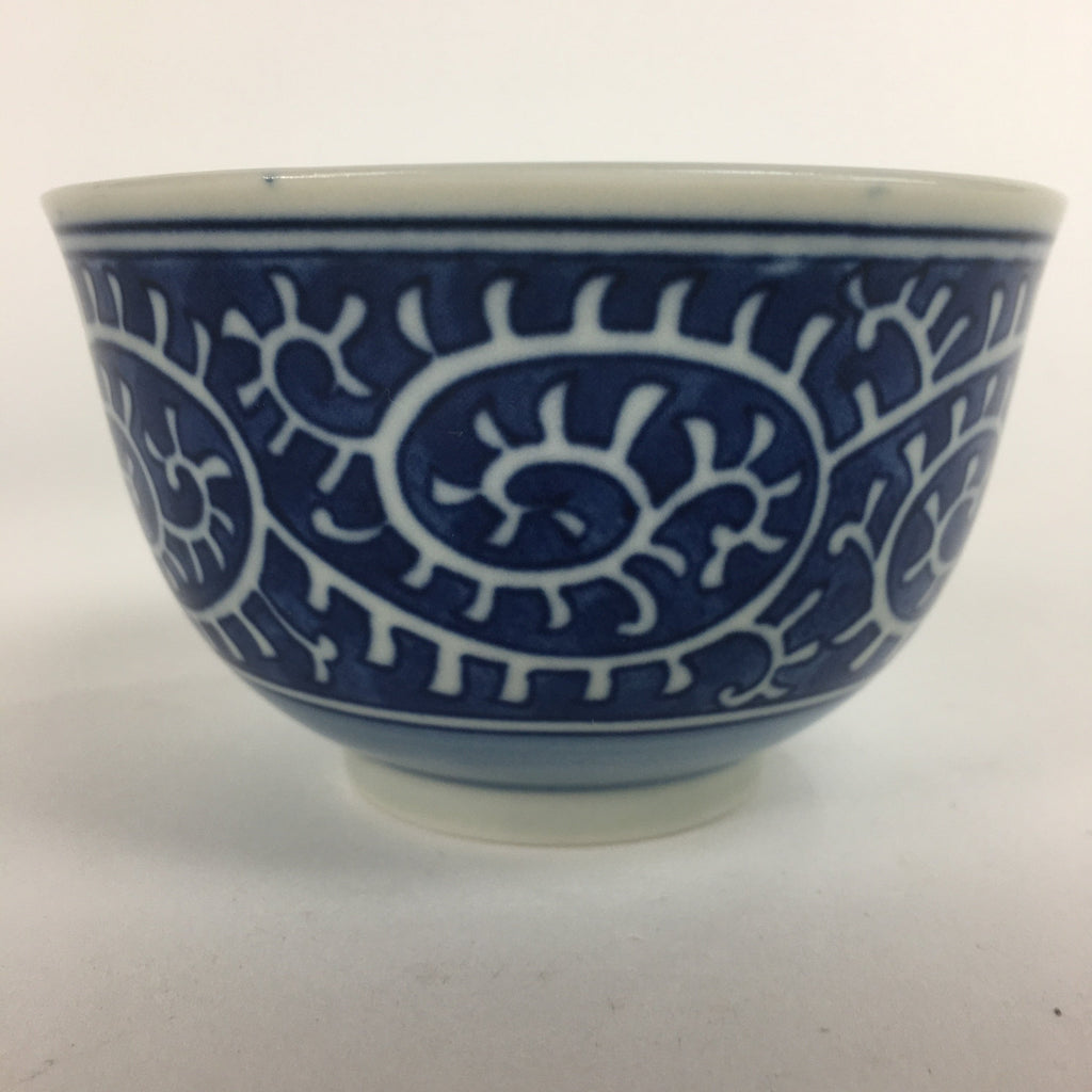 Japanese Porcelain Teacup Yunomi Vtg White Blue Karakusa pattern Sencha TC190