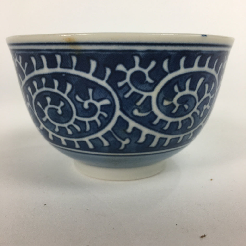 Japanese Porcelain Teacup Yunomi Vtg White Blue Karakusa pattern Sencha TC193