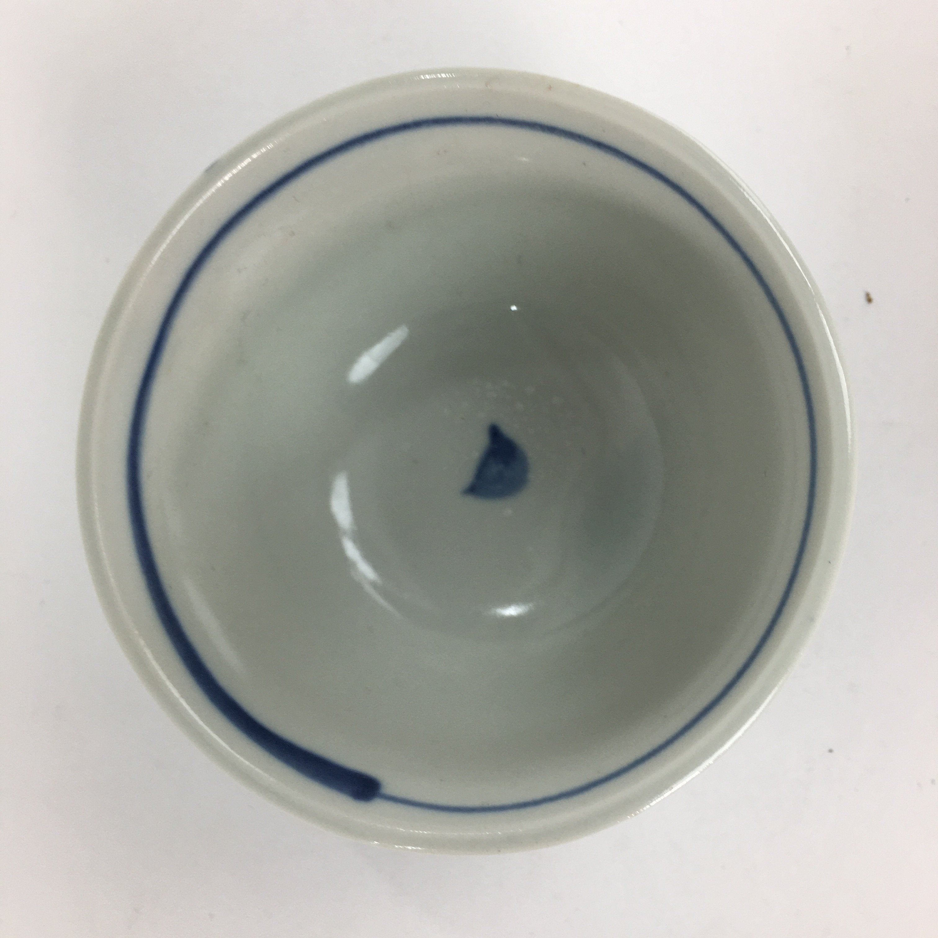 Japanese Porcelain Teacup Yunomi Vtg White Blue Karakusa pattern Sencha TC193
