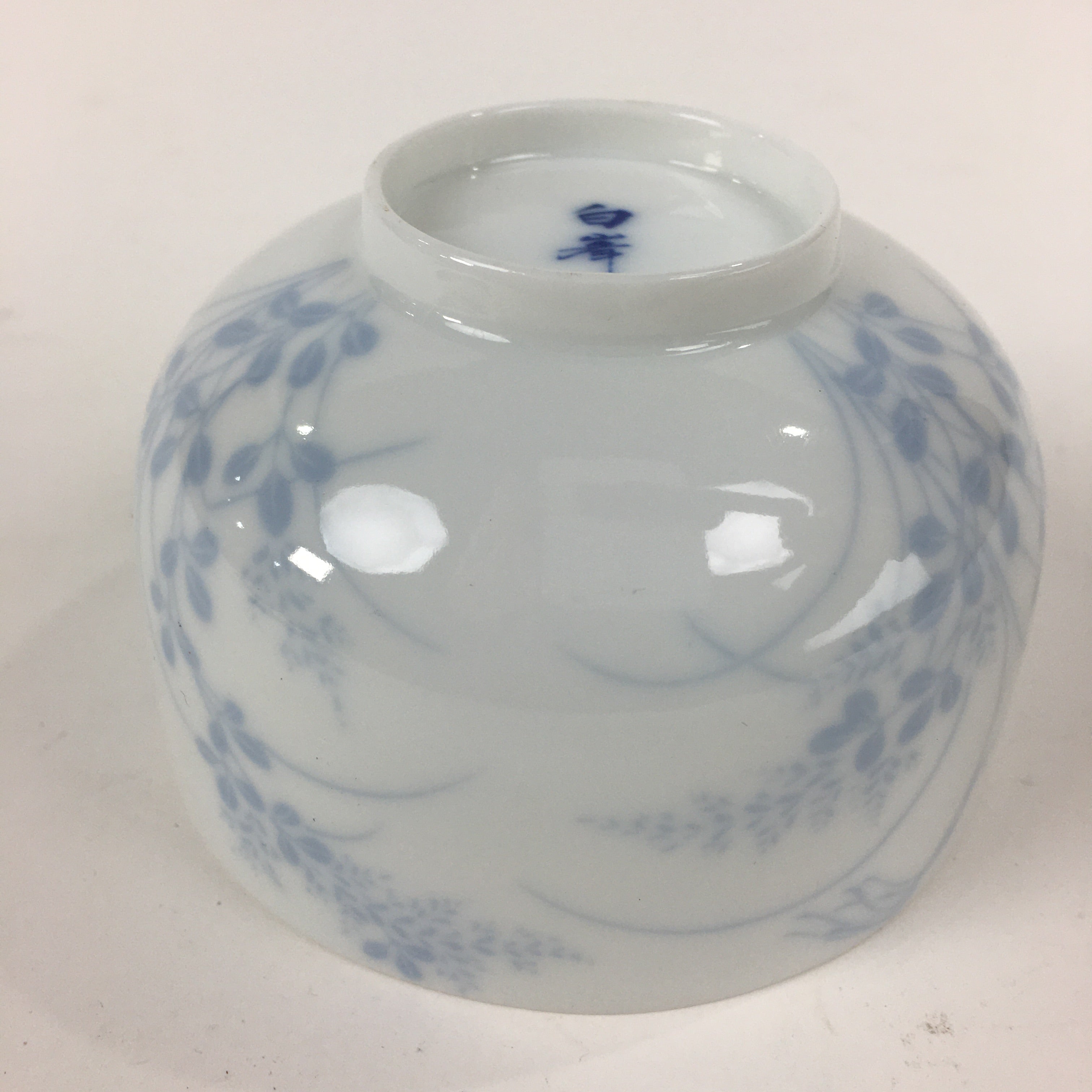 Japanese Porcelain Teacup Yunomi Vtg White Field Grass Pottery Sencha TC271