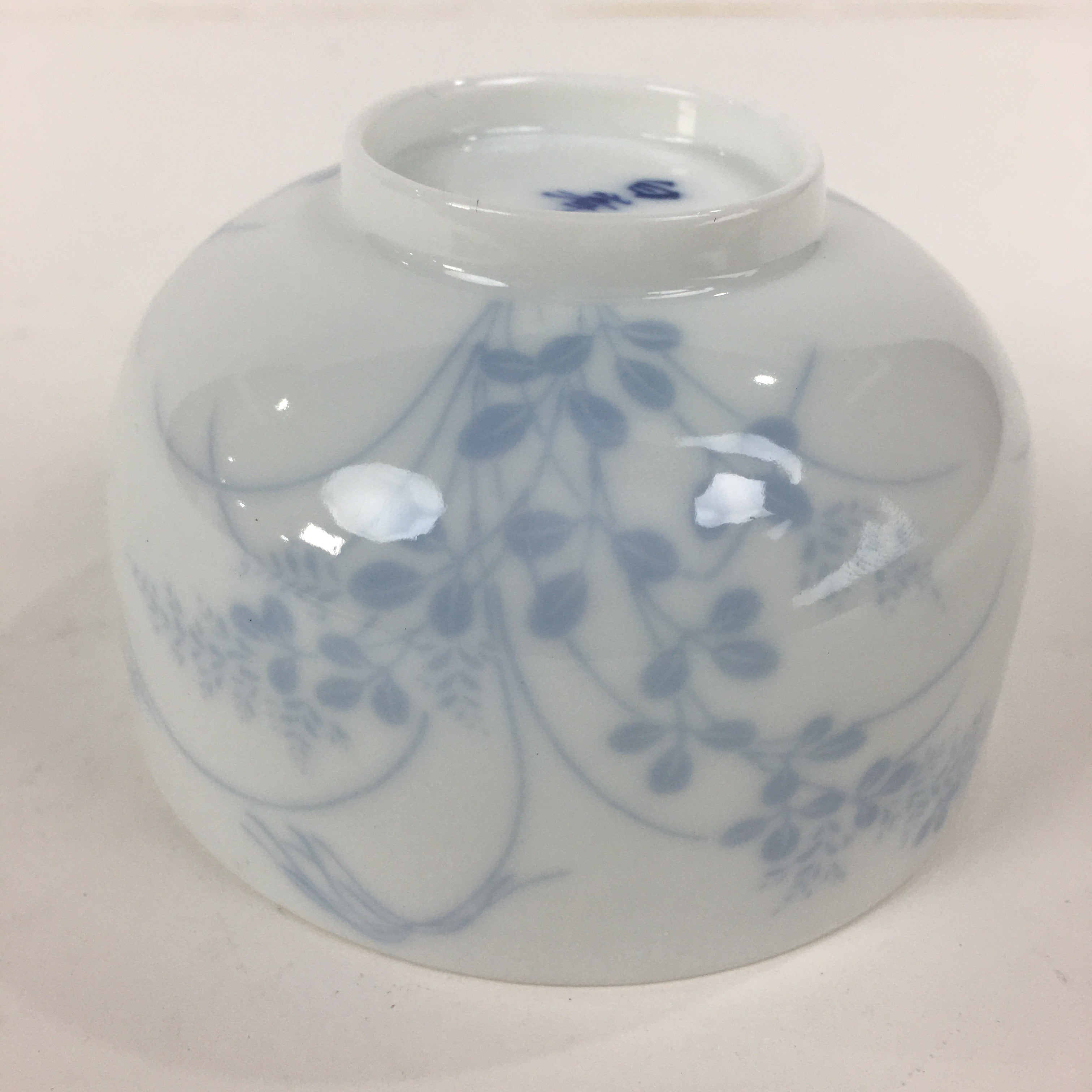 Japanese Porcelain Teacup Yunomi Vtg White Field Grass Pottery Sencha TC272