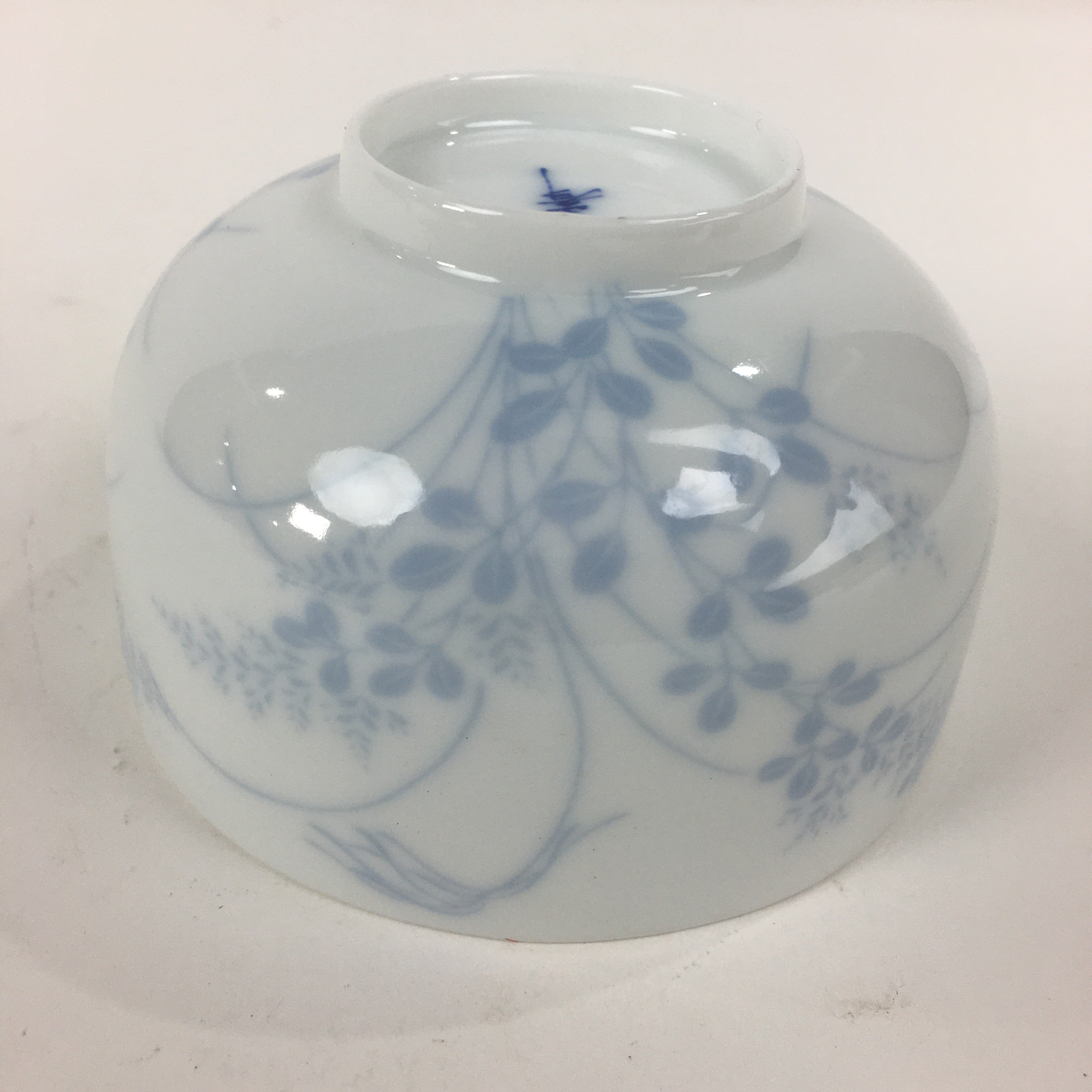 Japanese Porcelain Teacup Yunomi Vtg White Field Grass Pottery Sencha TC272