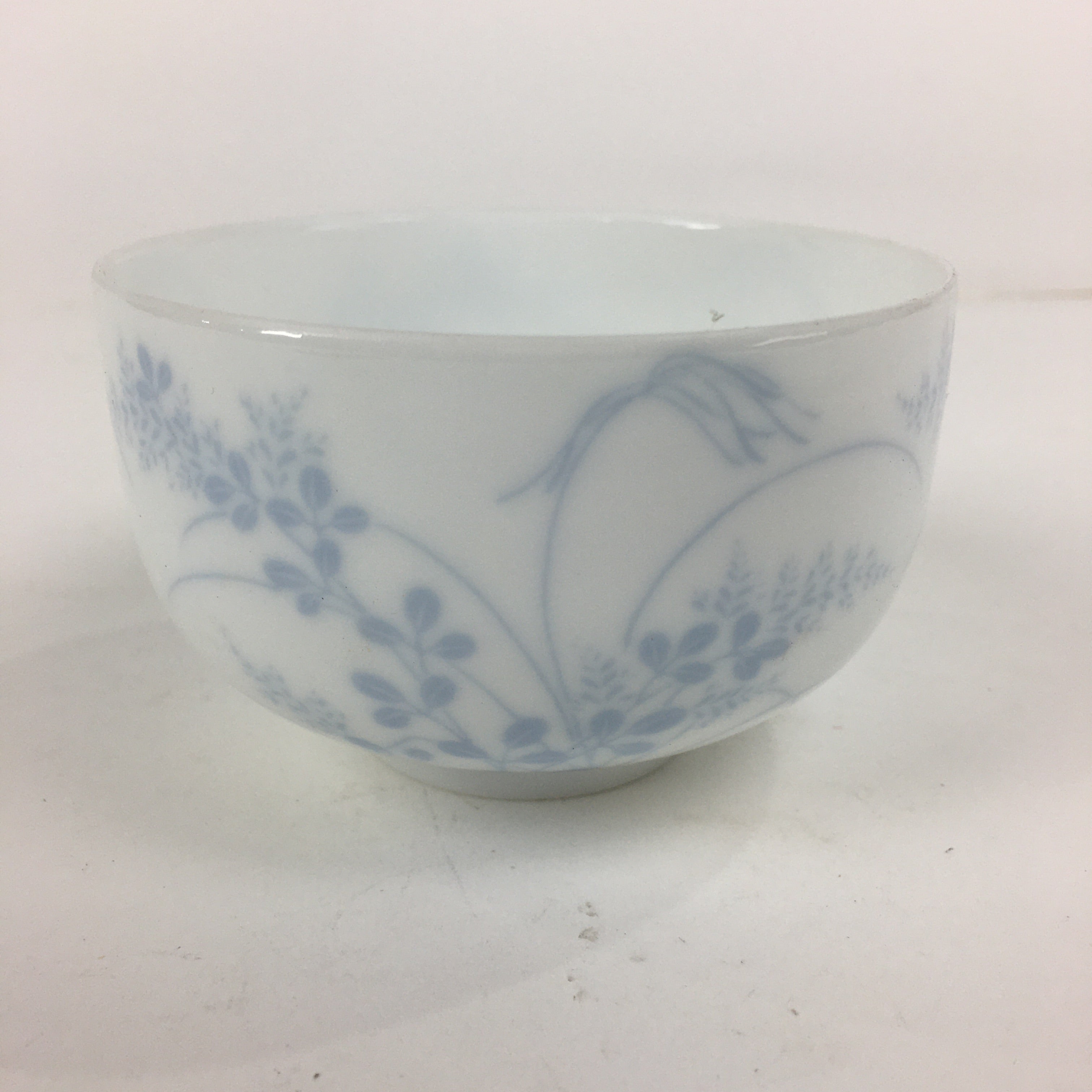 Japanese Porcelain Teacup Yunomi Vtg White Field Grass Pottery Sencha TC272