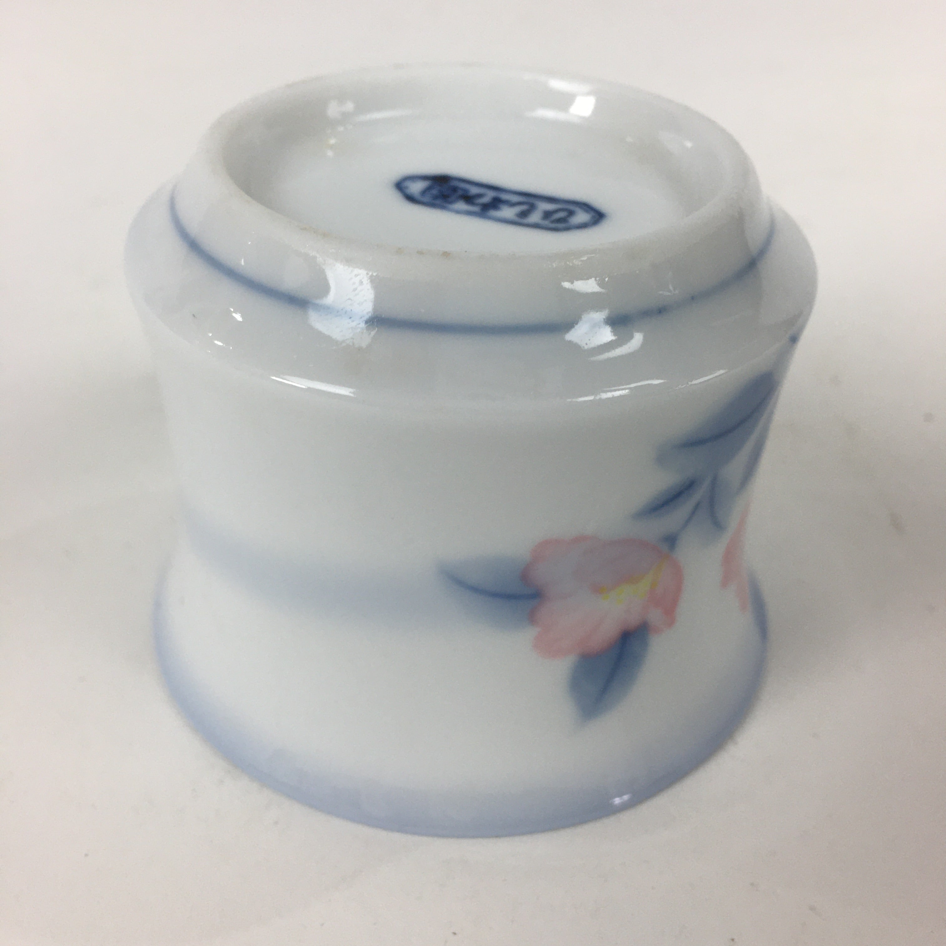 Japanese Porcelain Teacup Yunomi Vtg White Pink Flower Pottery Sencha TC269