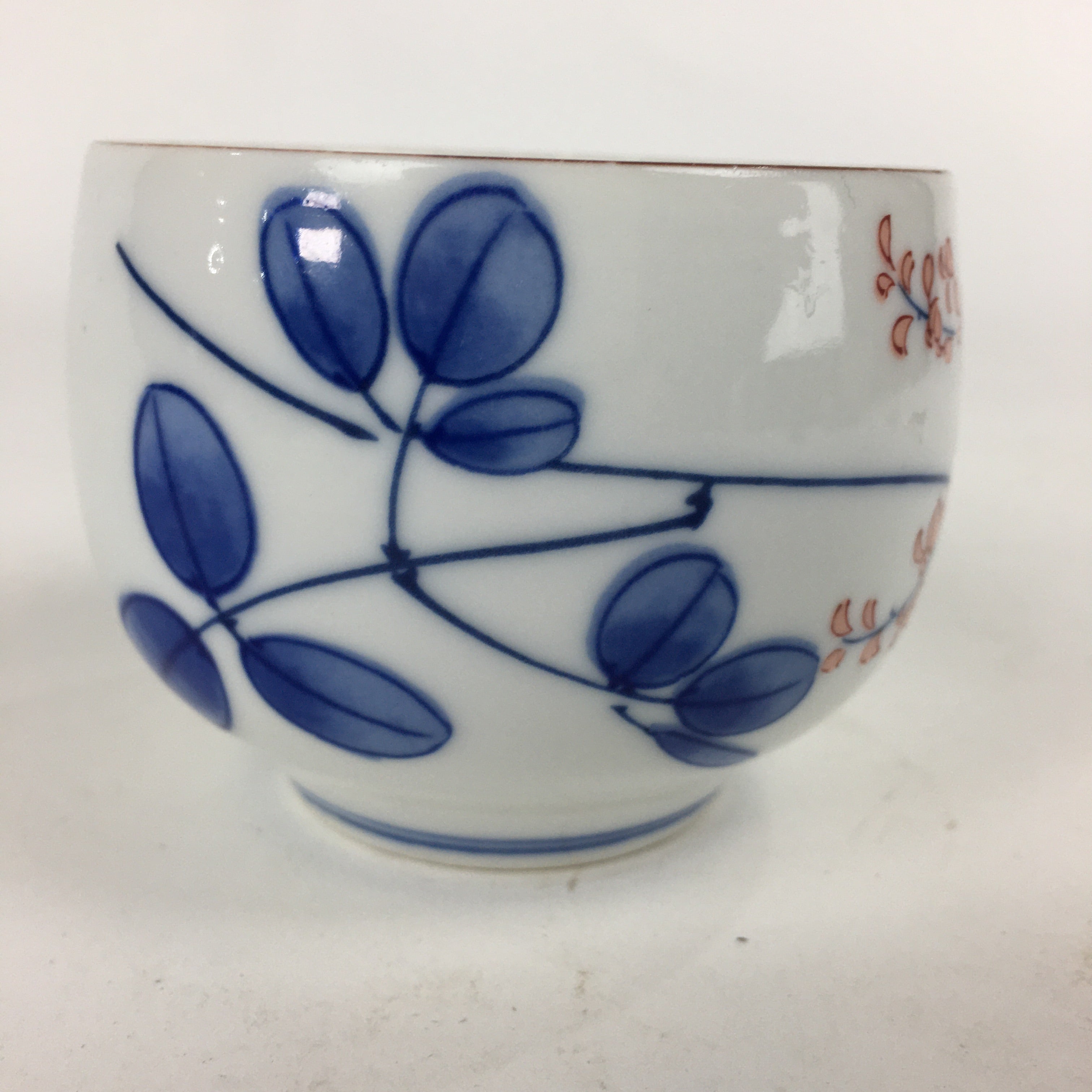 Japanese Porcelain Teacup Yunomi Vtg White Red Flower Pottery Sencha TC268