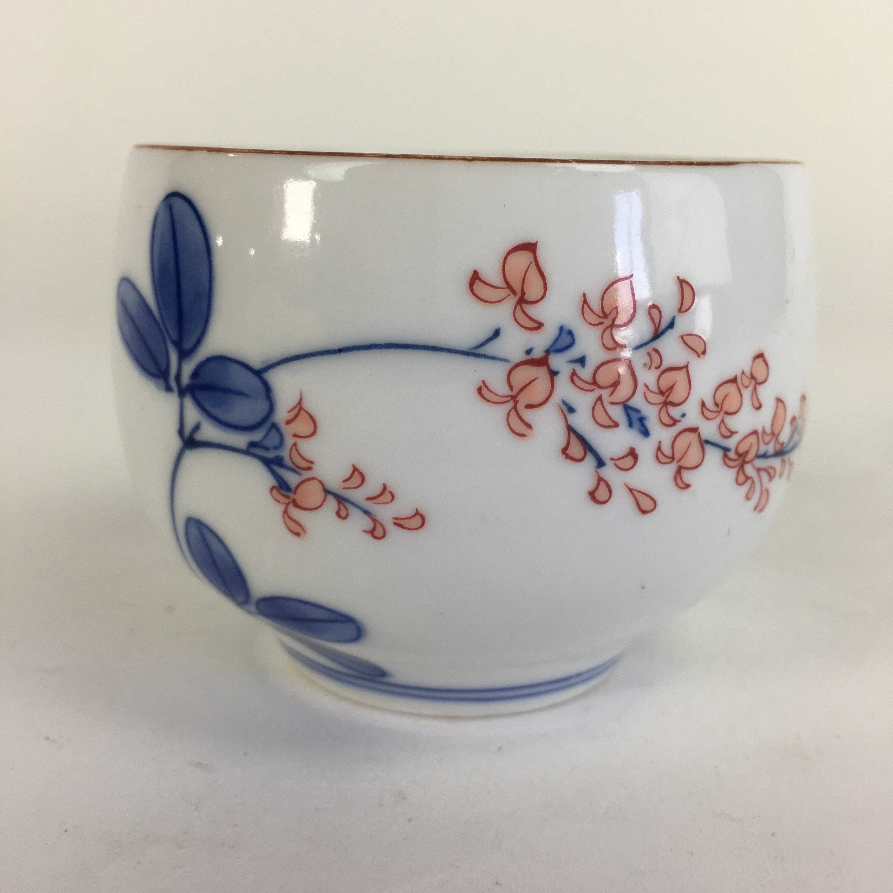 Japanese Porcelain Teacup Yunomi Vtg Wisteria Flower White Sencha TC212