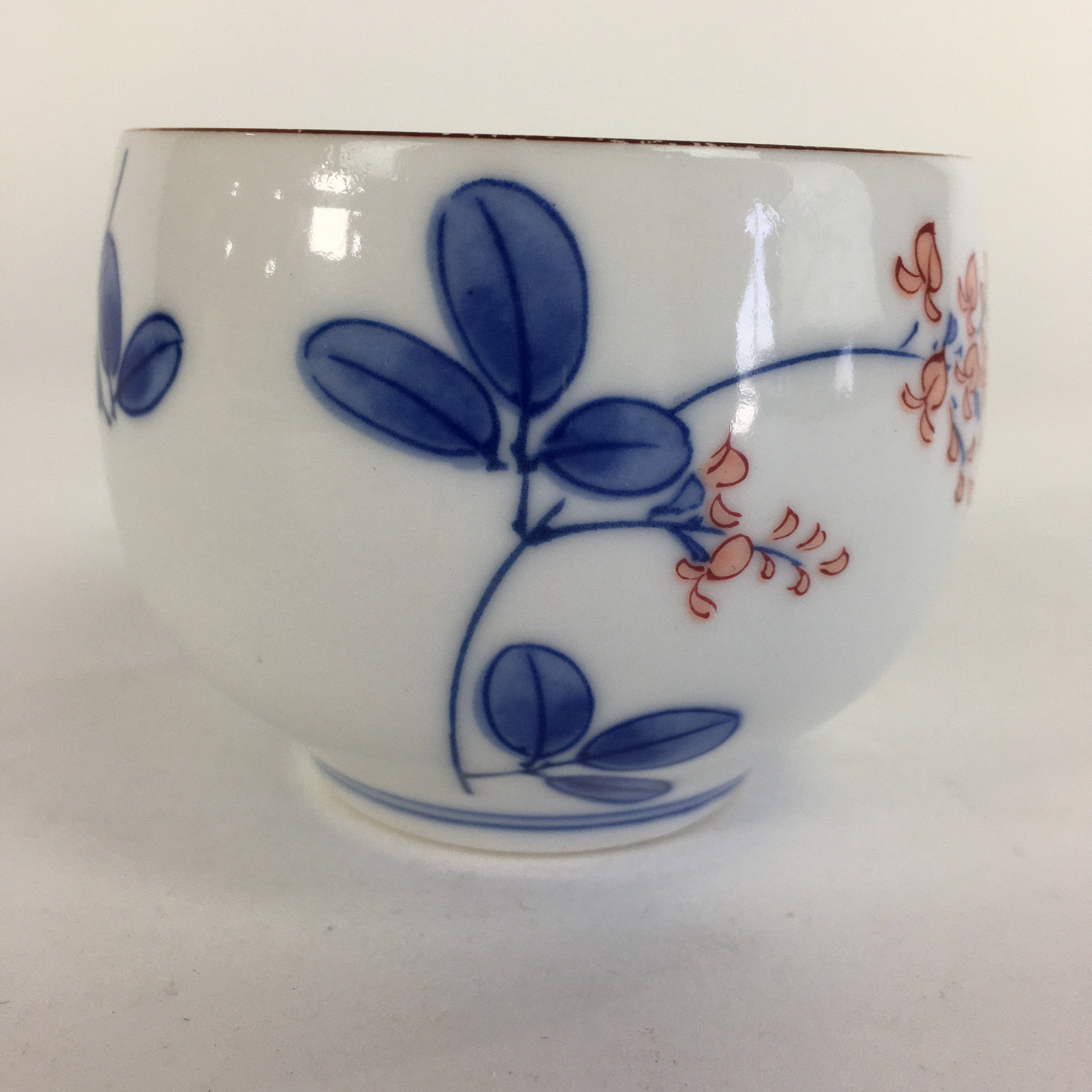 Japanese Porcelain Teacup Yunomi Vtg Wisteria Flower White Sencha TC213
