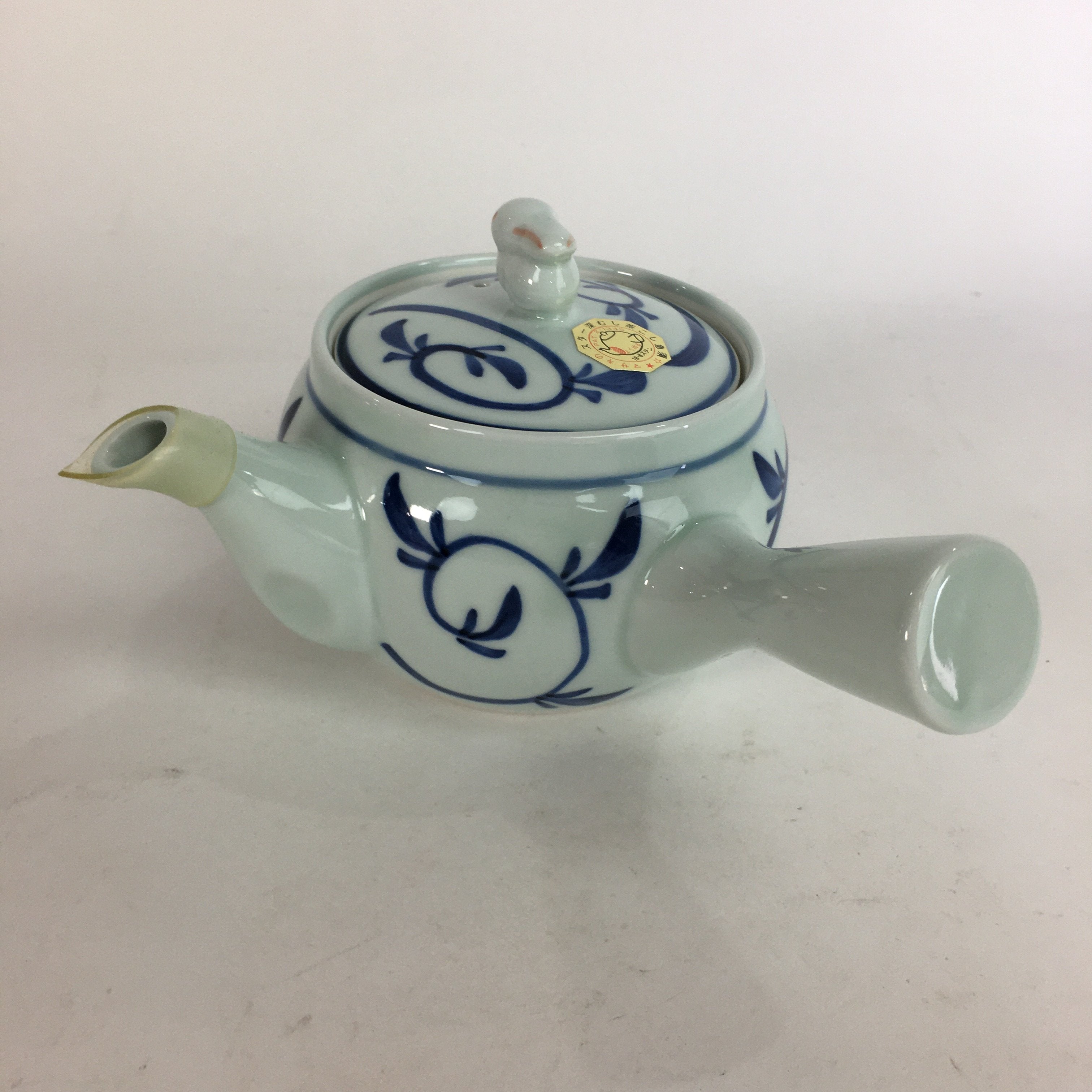 Japanese Porcelain Teapot 350ml Kyusu Arabesque Motifs Karakusamon Sencha PP566