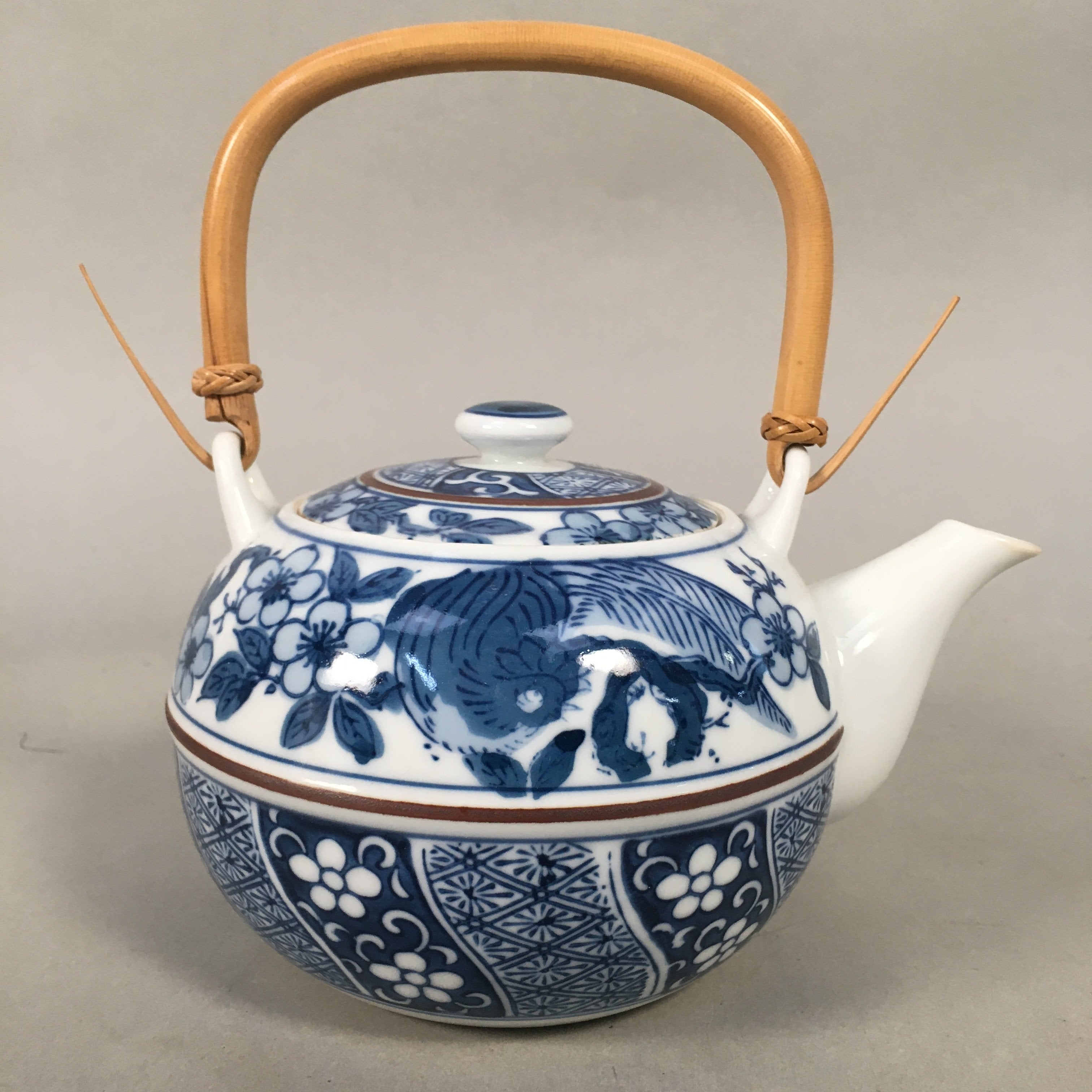 Japanese Porcelain Teapot Vtg Kyusu Sencha Arita ware Blue White Sometsuke PP41