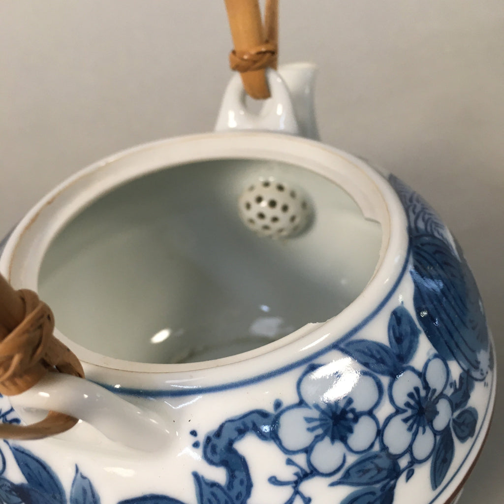 Japanese Porcelain Teapot Vtg Kyusu Sencha Arita ware Blue White Sometsuke PP41