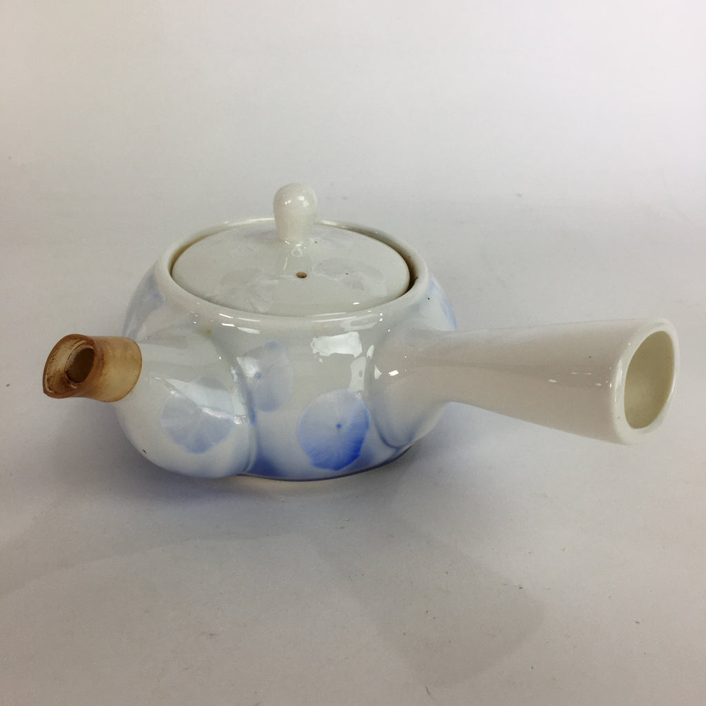 Japanese Porcelain Teapot Vtg White Blue Design Kyusu Flat net Sencha PP568