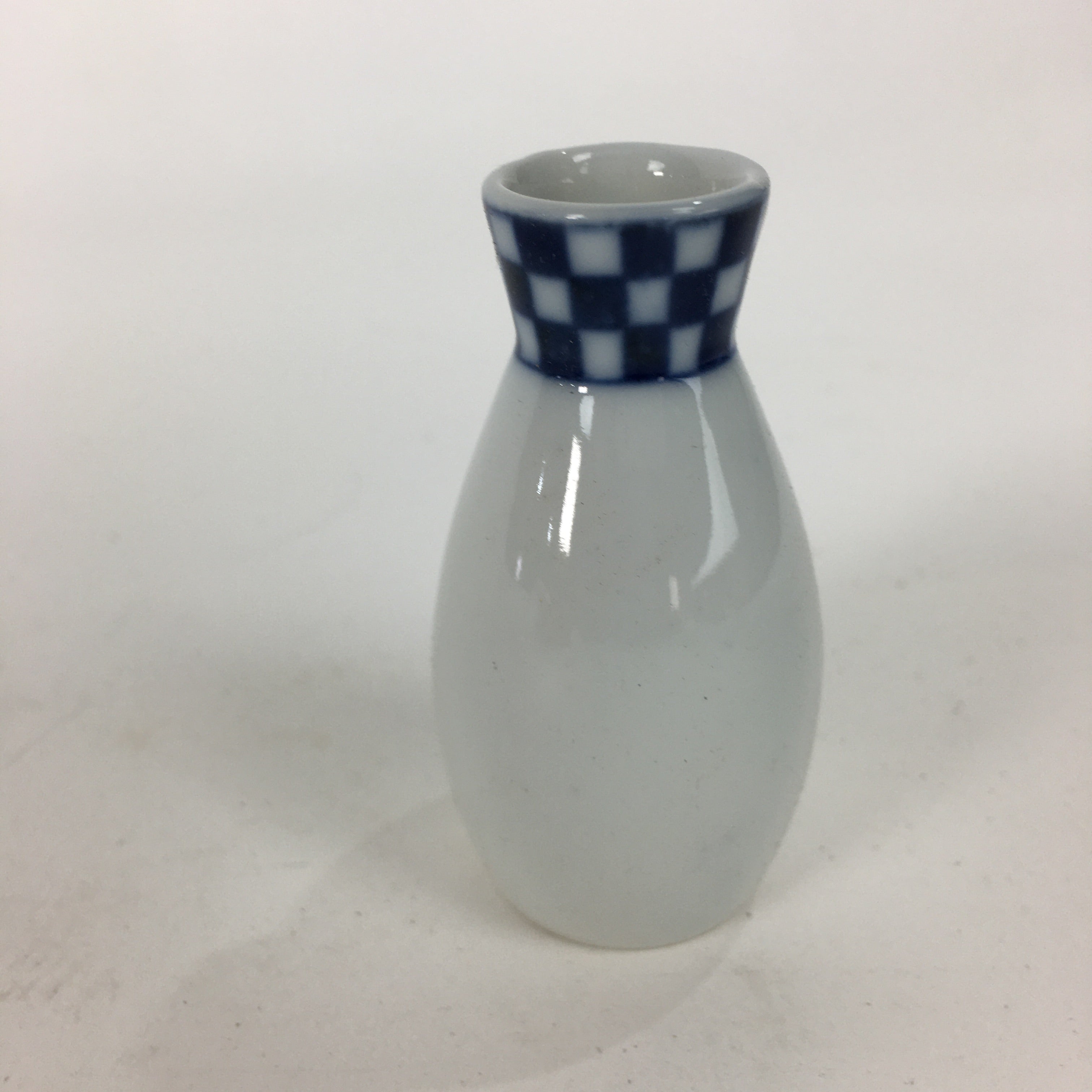 Japanese Porcelain Tiny Sake Cup Bottle Set Vtg Guinomi Tokkuri Ornament PX584