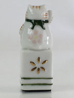 Japanese Porcelain White Cat Vtg Manekineko Figurine Okimono JK379