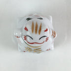 Japanese Porcelain White Cat Vtg Manekineko Figurine Okimono JK379