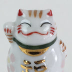 Japanese Porcelain White Cat Vtg Manekineko Figurine Okimono JK379