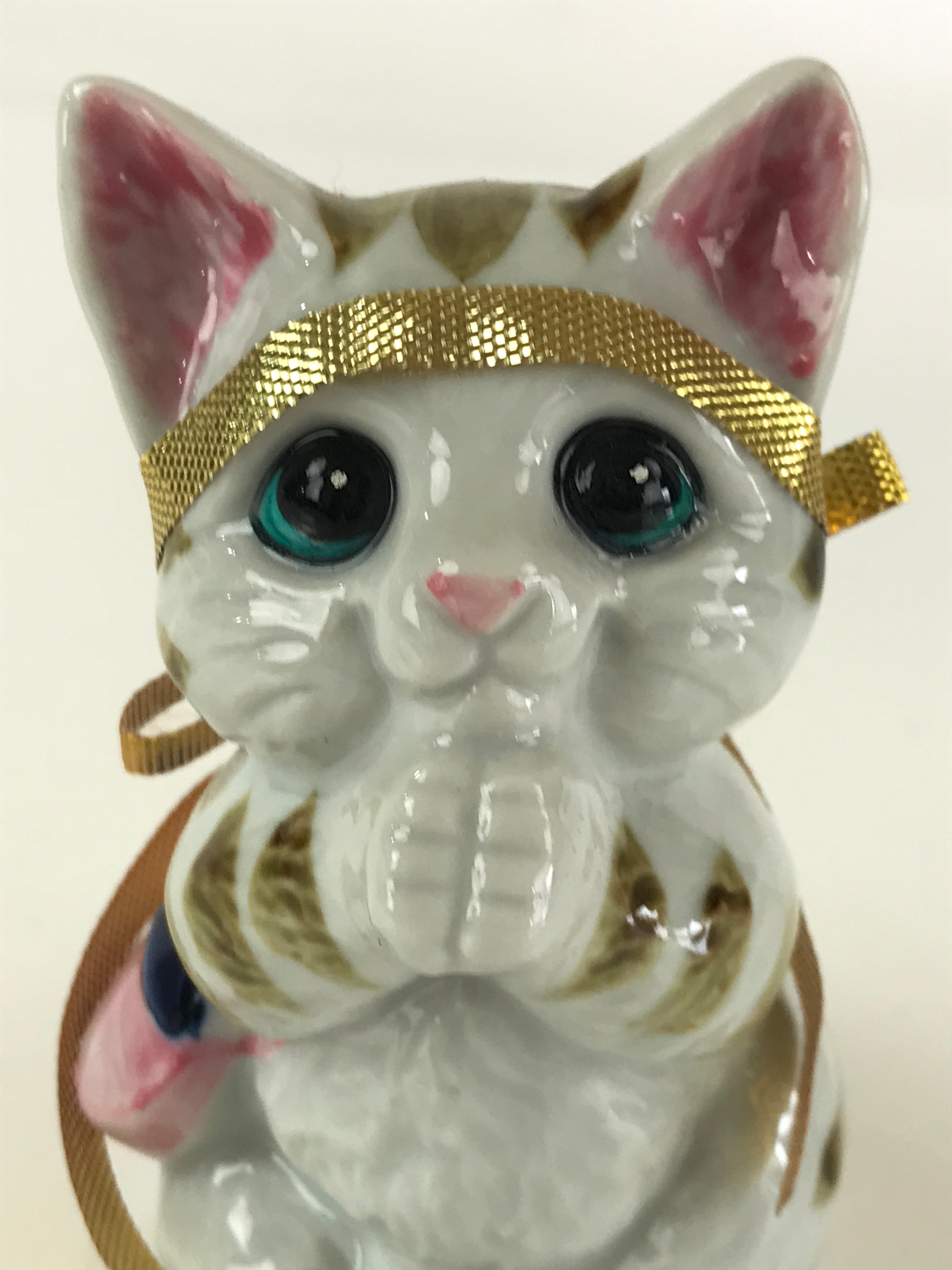 Japanese Porcelain doll Cat Vtg Make Wish Figurine Okimono Baby Kitten White BD837