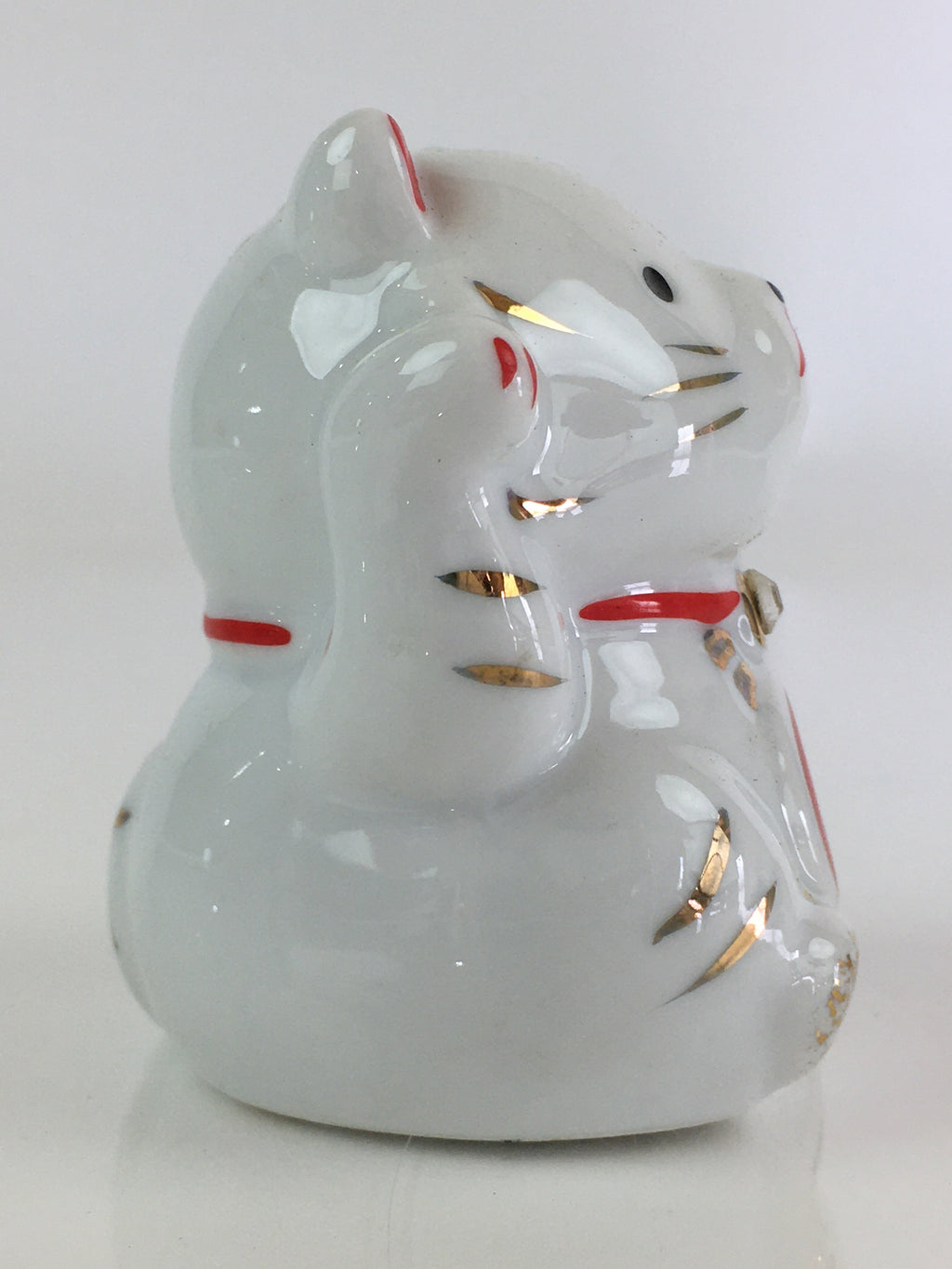 Japanese Porcelain doll White Cat Vtg Manekineko Figurine Okimono Good Luck BD824