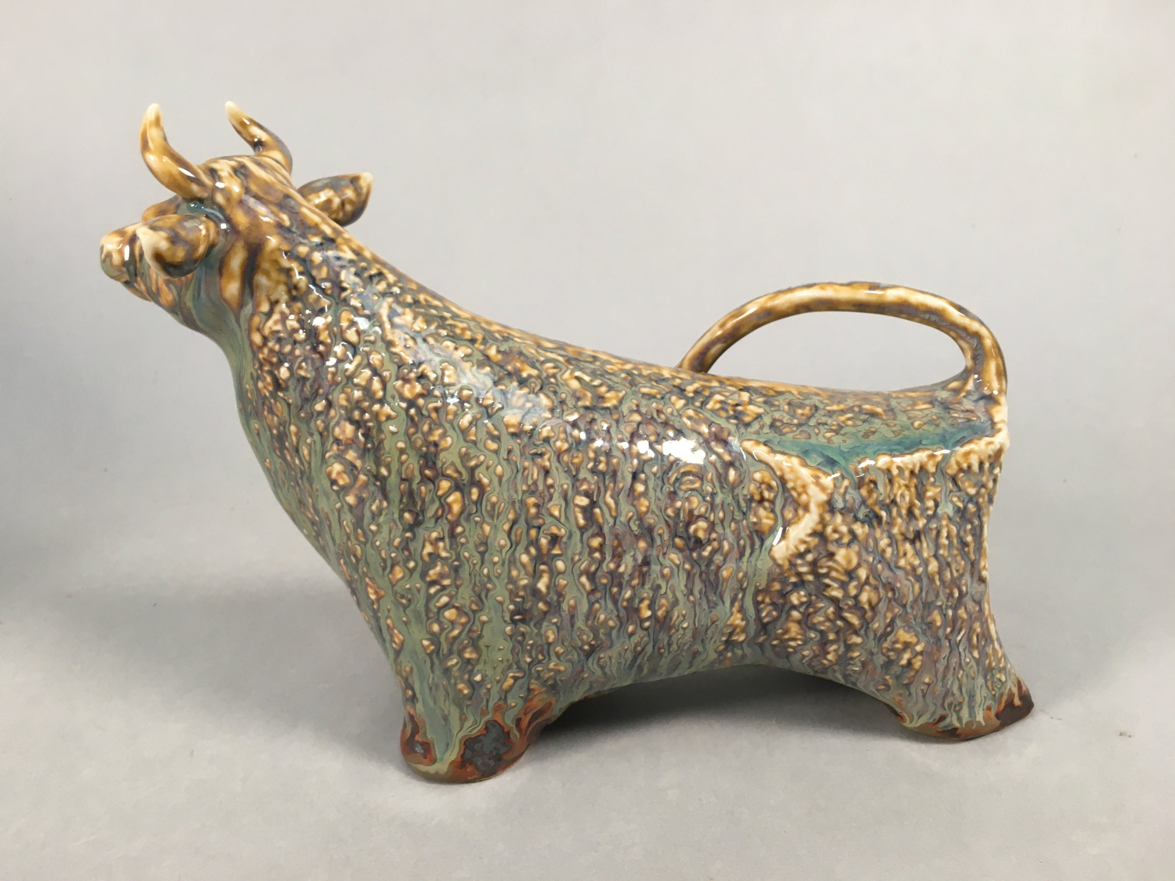 Japanese Pottery Porcelain Vtg Zodiac symbol Cow Wooden Box Statue PX537