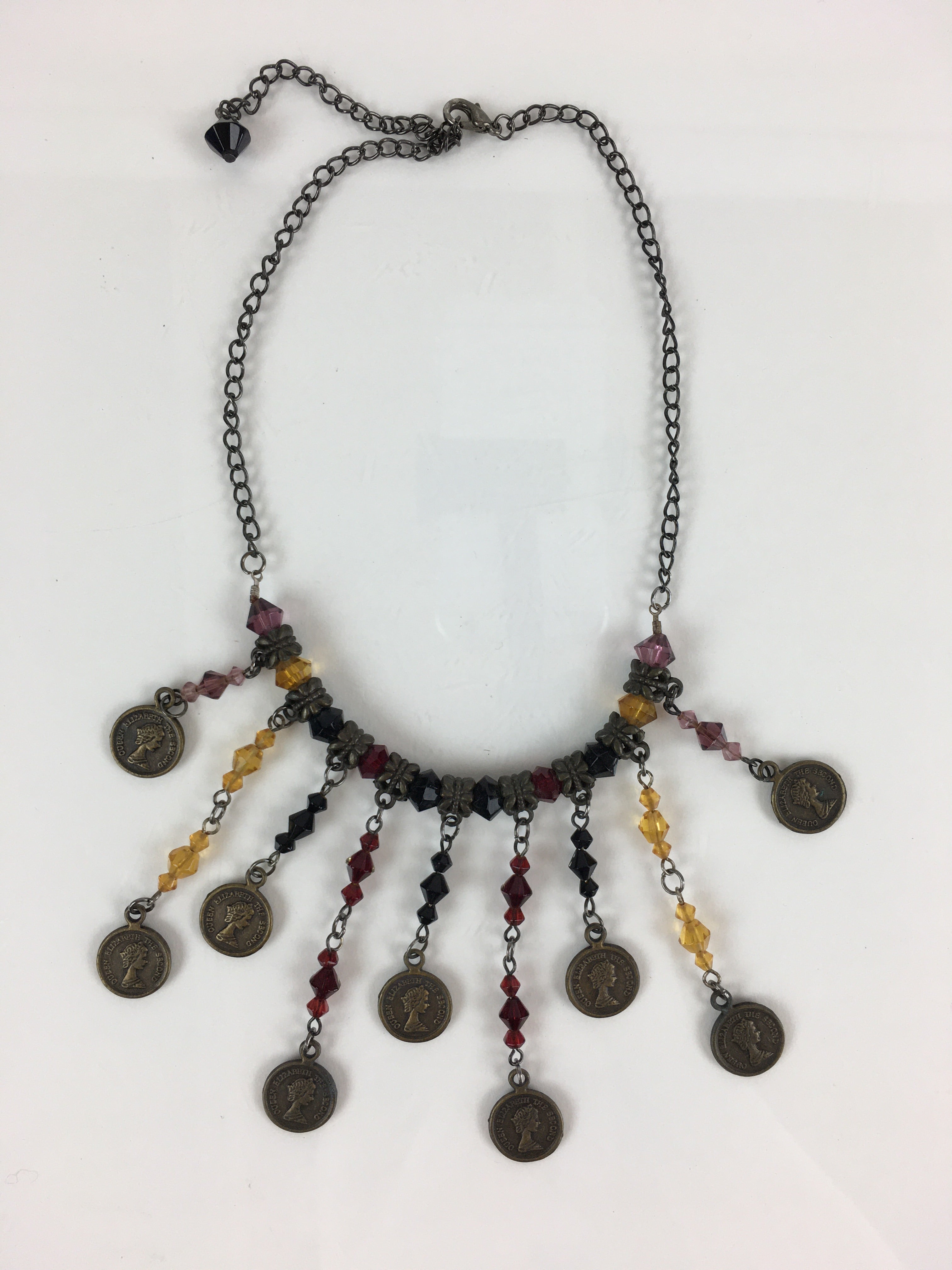 Japanese Queen Elizabeth Ⅱ Coin Necklace Vtg Beads Accessory JK392