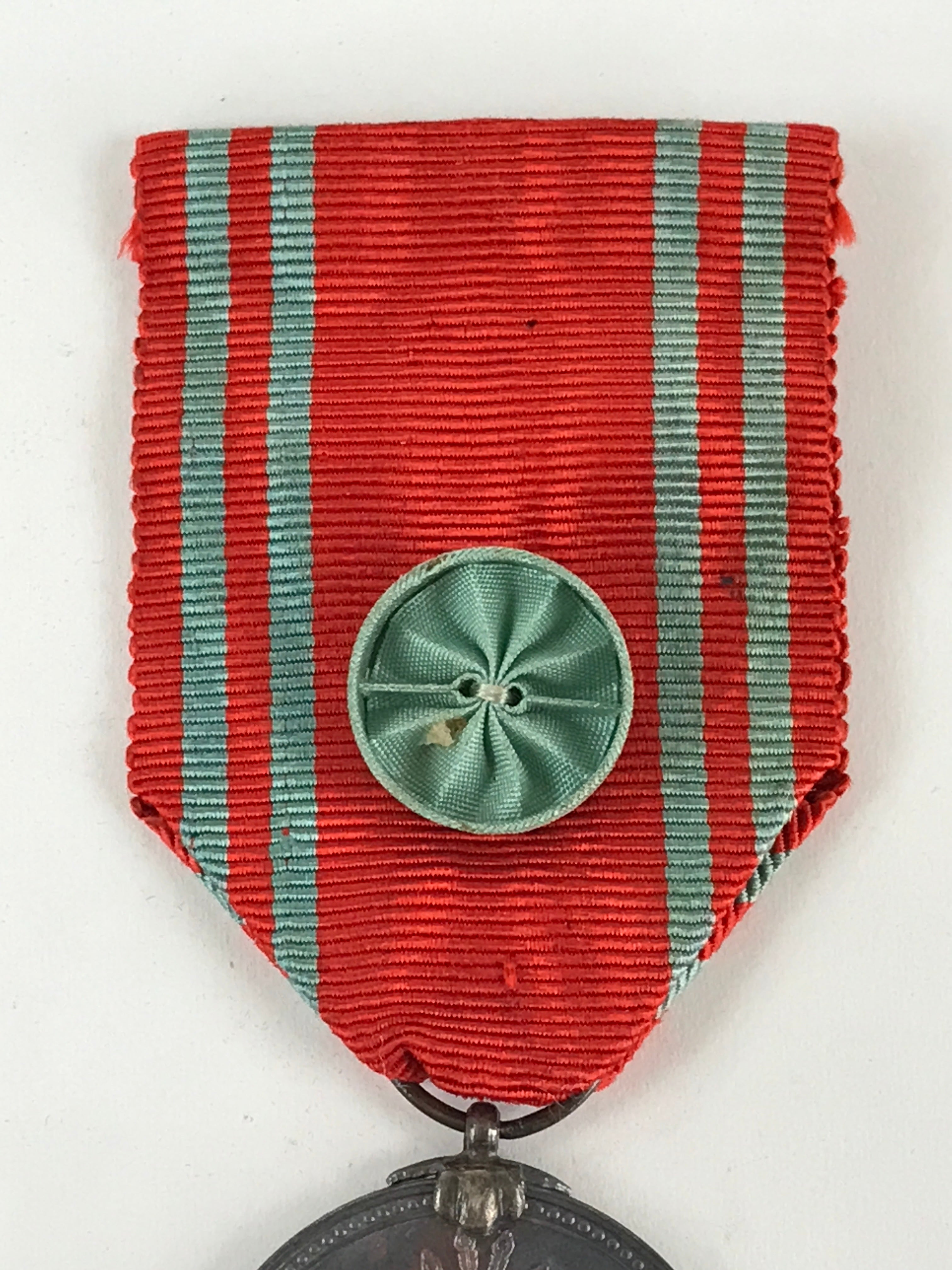 Japanese Red Cross Employee Emblem Badge Vtg Nihon-Sekijuji Red Ribbon JK448