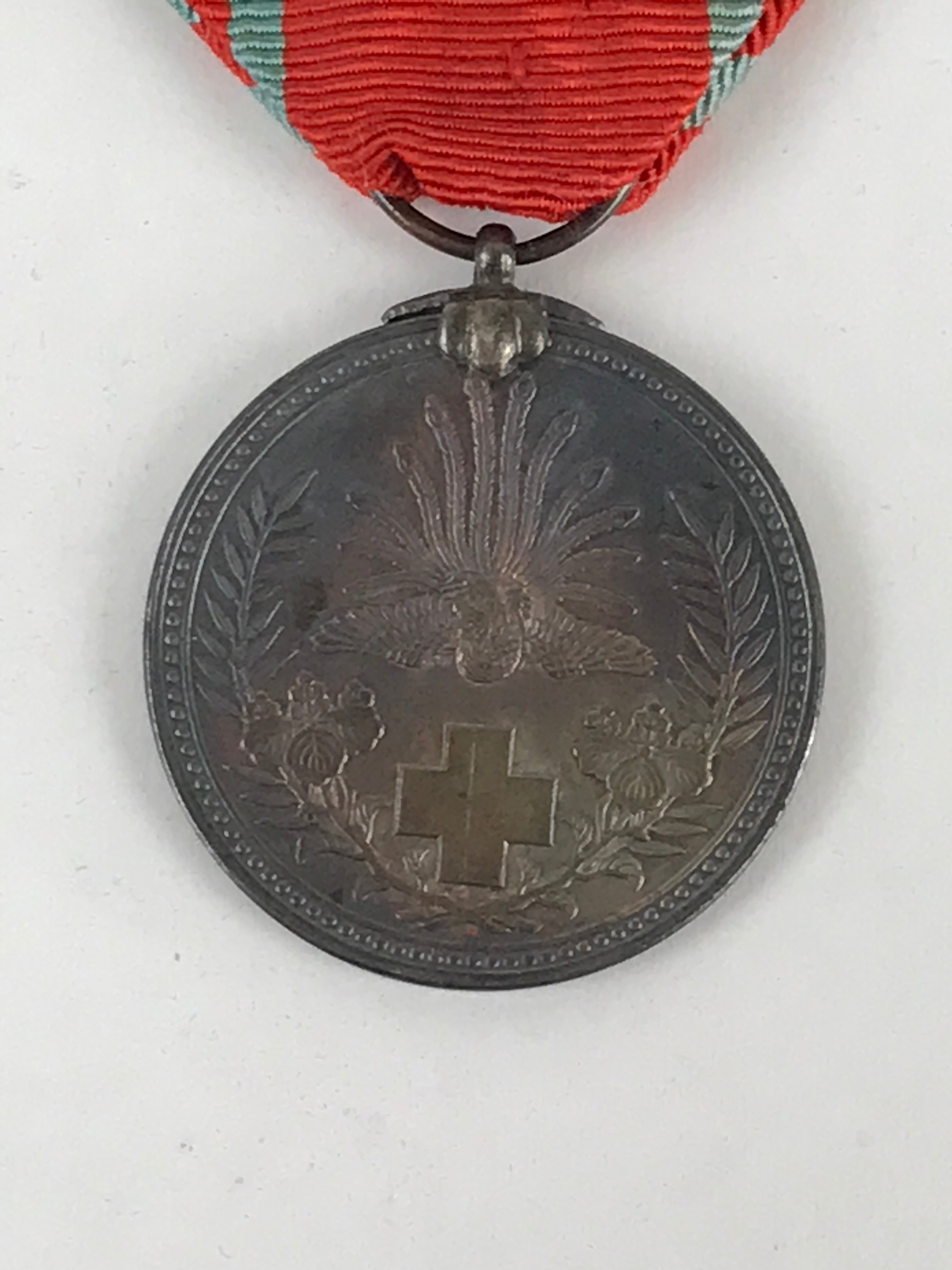 Japanese Red Cross Employee Emblem Badge Vtg Nihon-Sekijuji Red Ribbon JK448