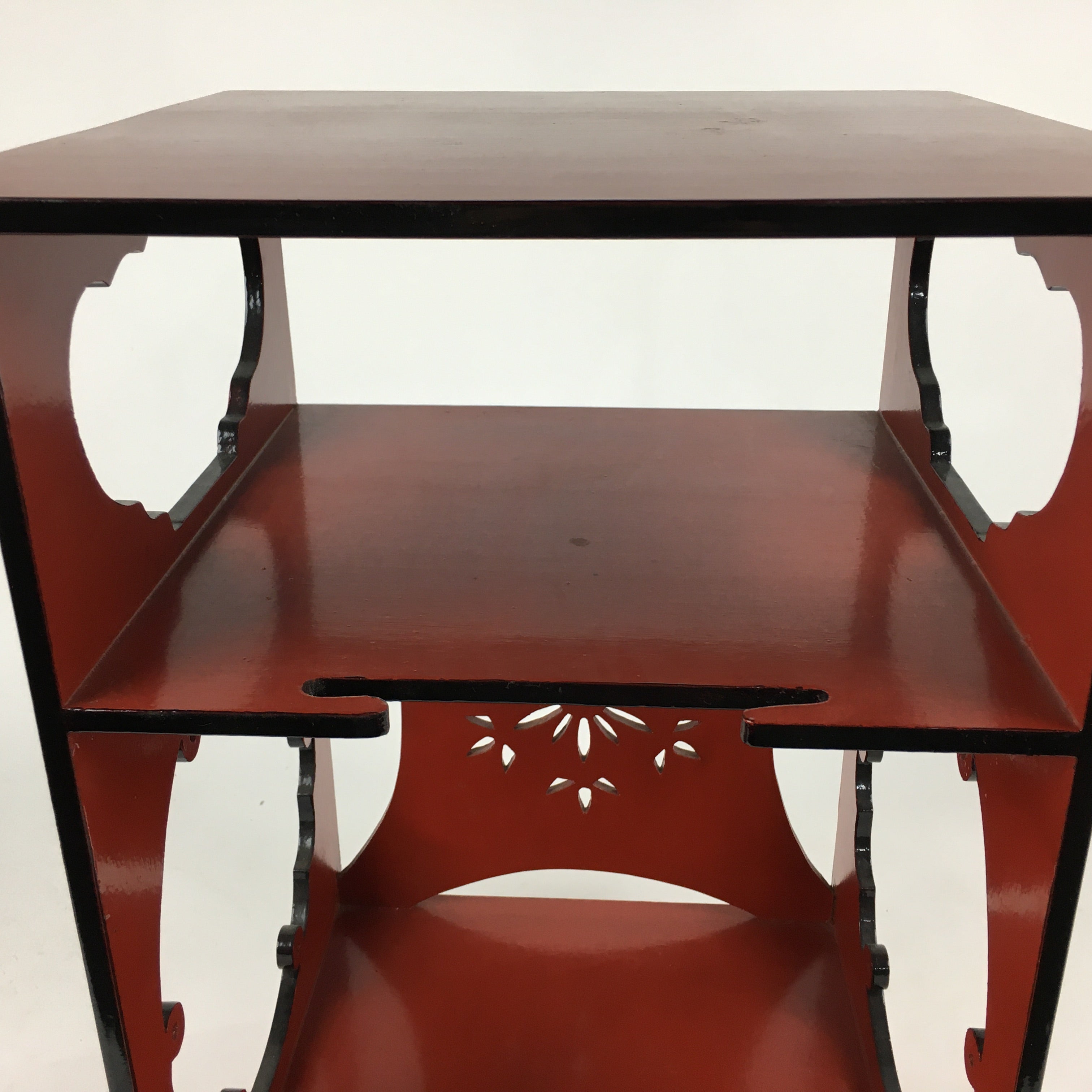 Japanese Red Lacquered Wooden Tea Ceremony Shelf Veg Rack Yukiwa-Dana T300