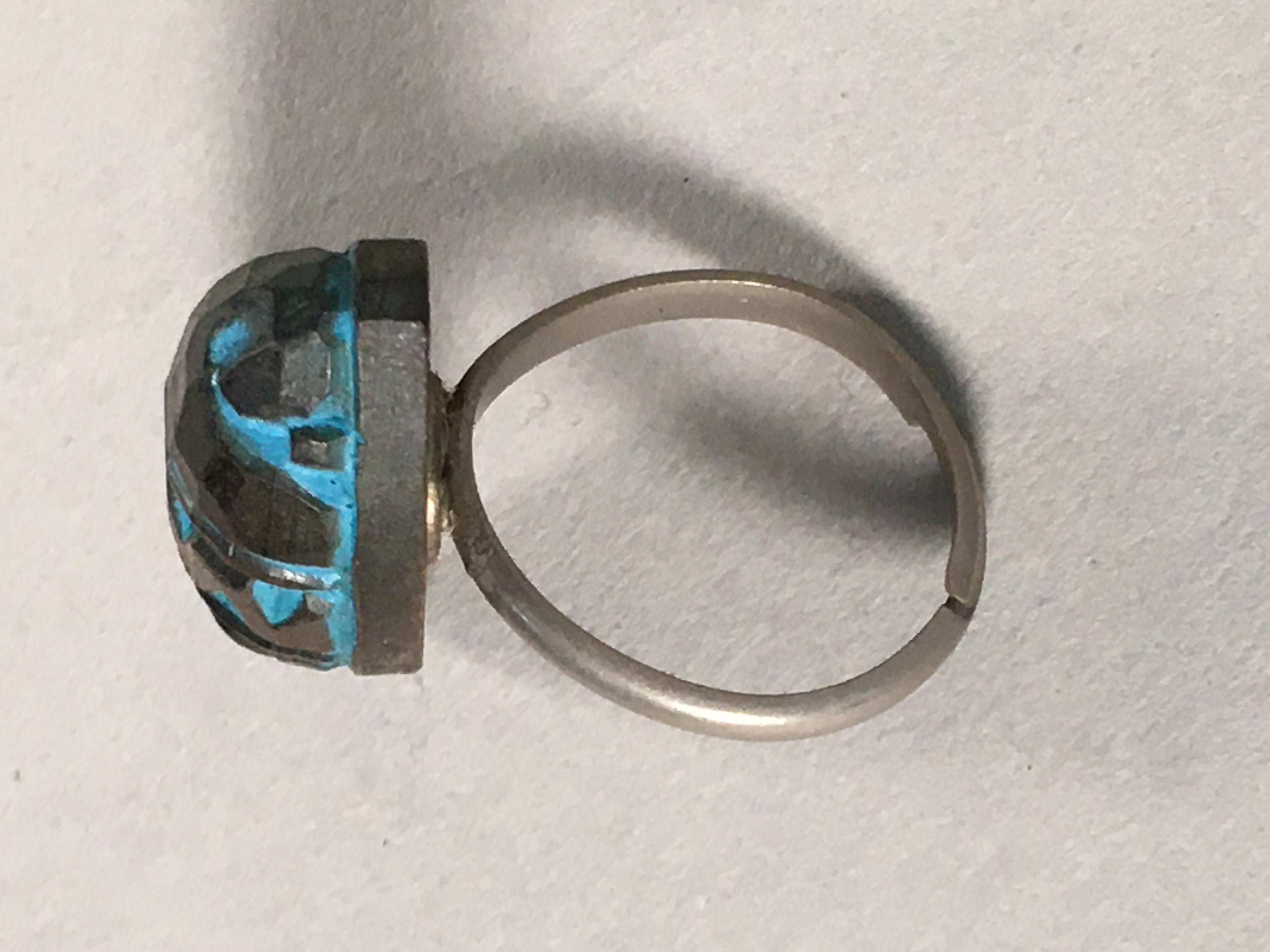 Japanese Ring Vtg Wooden Head Metal Shank Carving Almond-Shaped Blue JK64