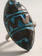 Japanese Ring Vtg Wooden Head Metal Shank Carving Almond-Shaped Blue JK64