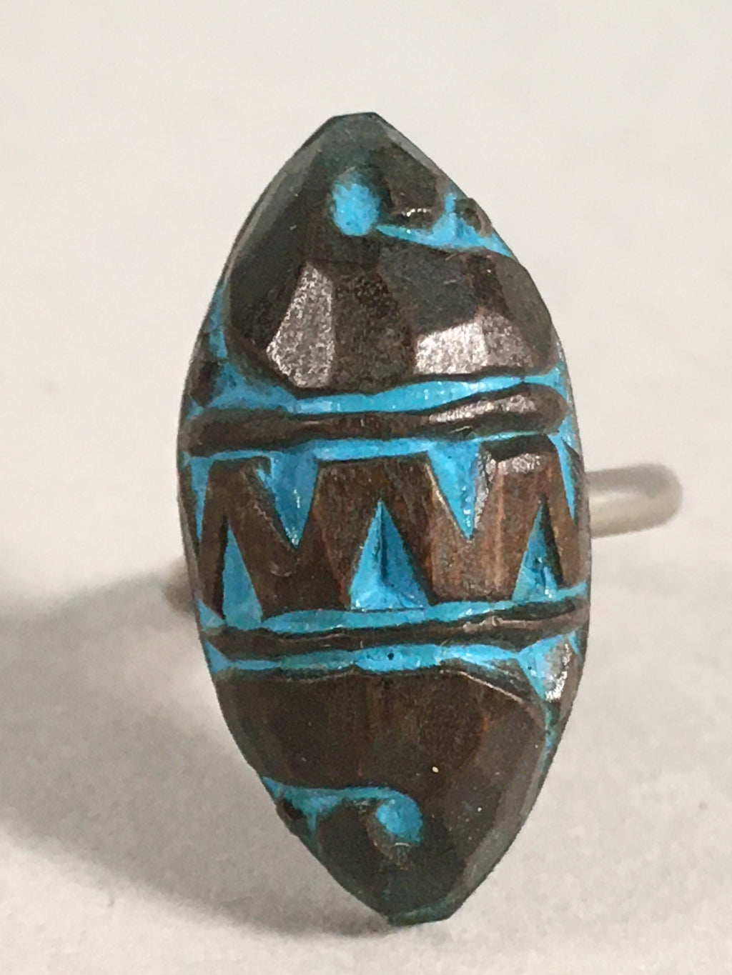 Japanese Ring Vtg Wooden Head Metal Shank Carving Almond-Shaped Blue JK64