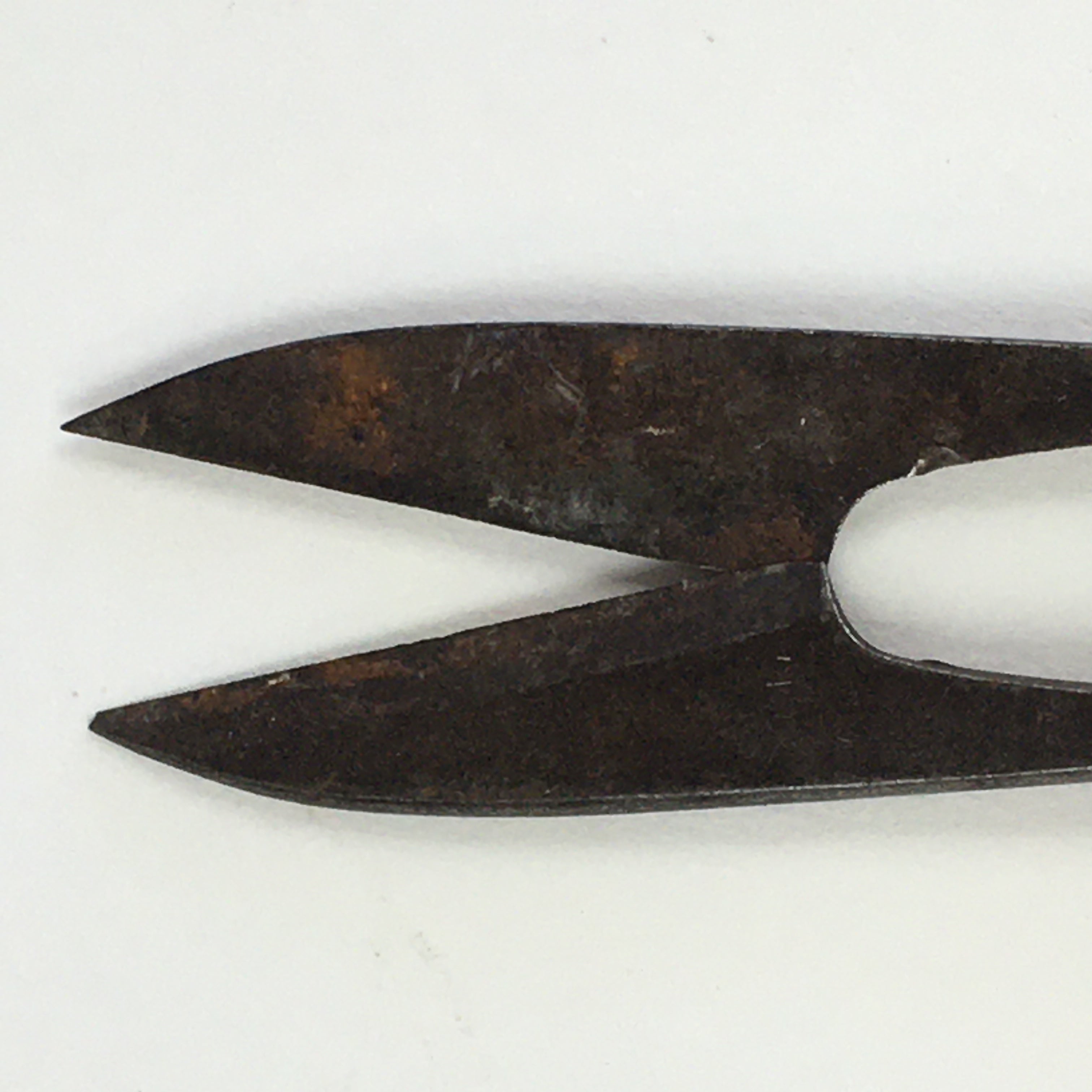 Japanese Sewing Scissors Vtg Iron Small Thread Trimmer Scissors T96