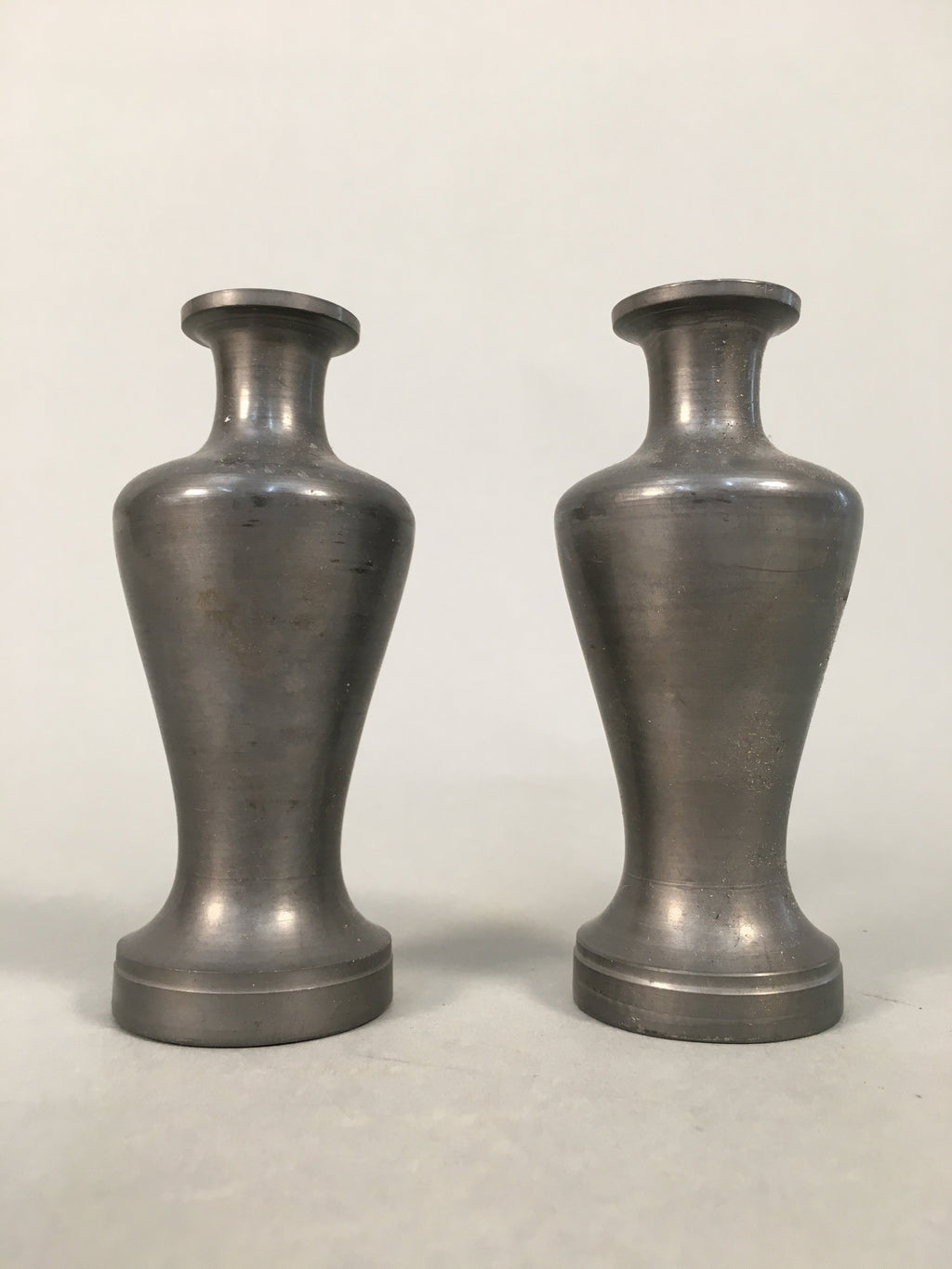 Japanese Shinto Sake Bottle Pair Vtg Metal Heishi Kamidana Tokkuri BU327