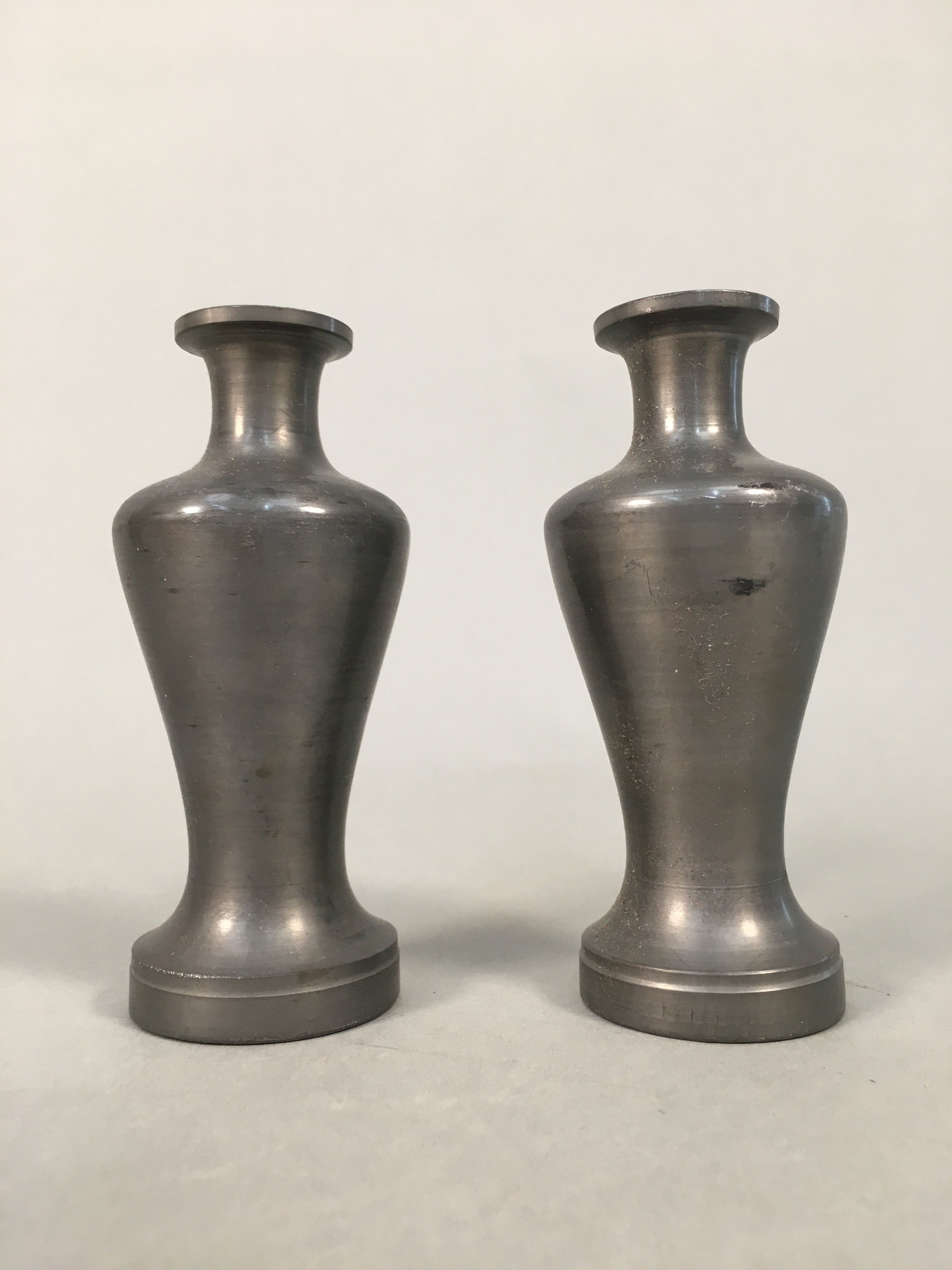 Japanese Shinto Sake Bottle Pair Vtg Metal Heishi Kamidana Tokkuri BU327