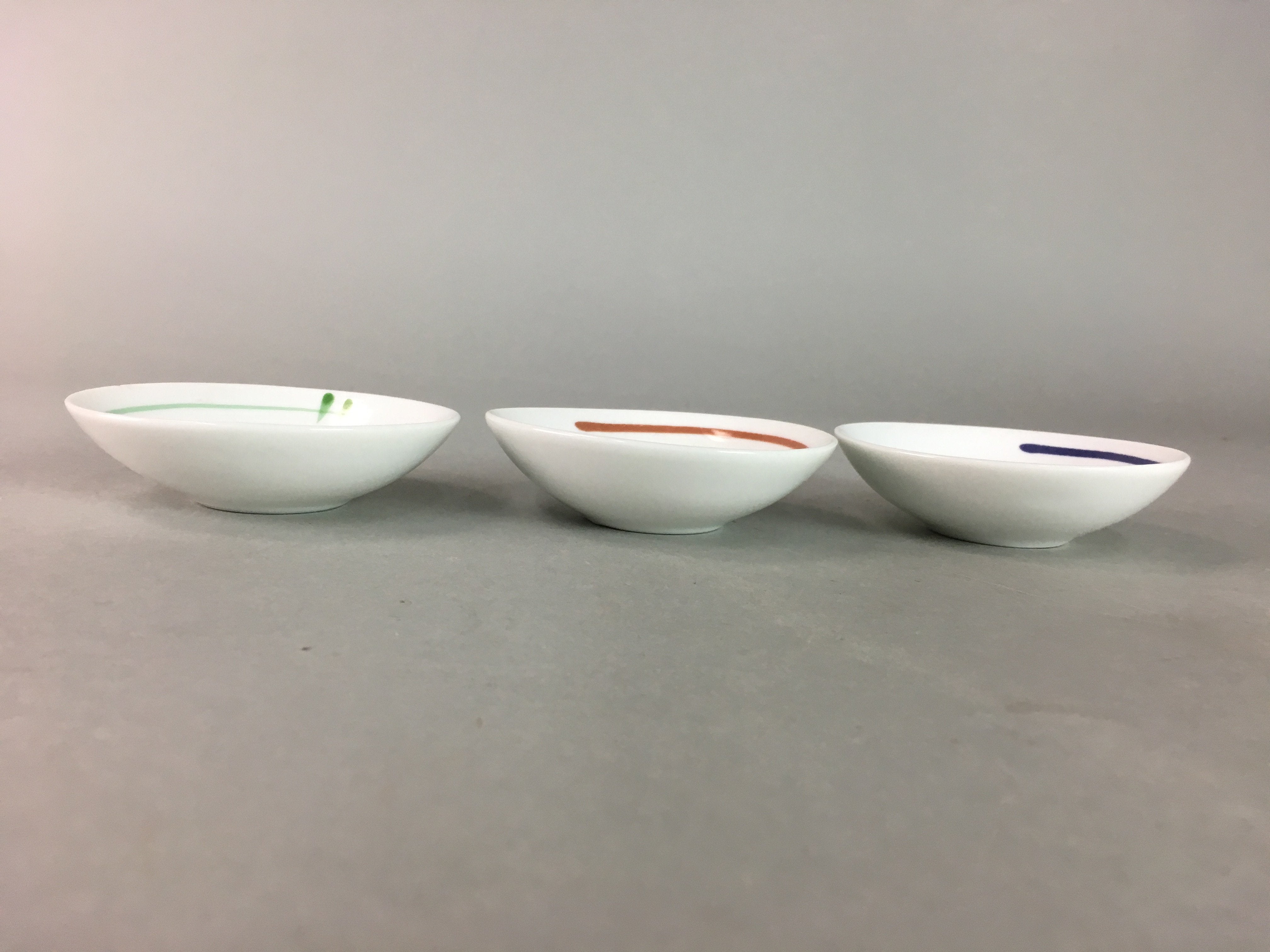 Japanese Small Bowl 3pc Set Vtg White Porcelain Vegetable Fruits Mamezara PT910