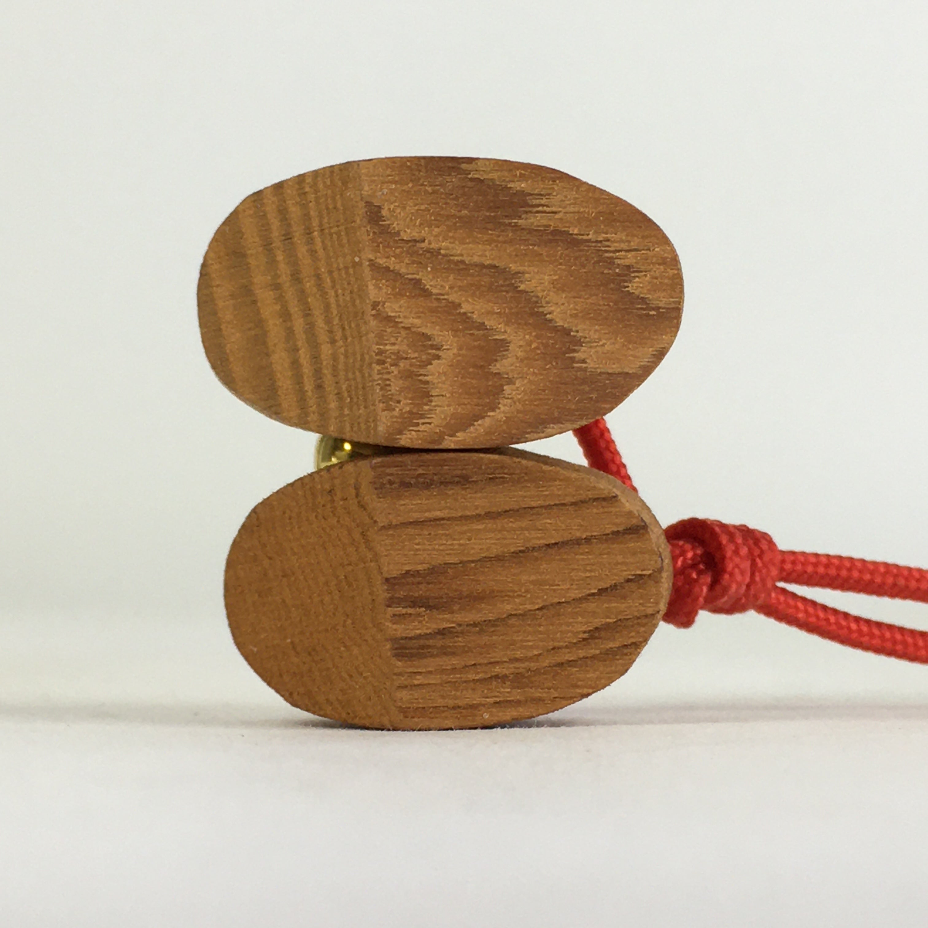 Japanese Small Wood Figurine Vtg Woodcraft Wooden Clogs Strap JK319