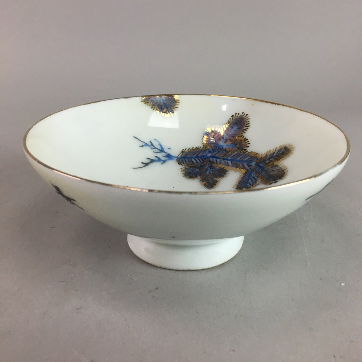 Japanese Sometsuke Porcelain Bowl Vtg Owan Gold Crane Pine tree Kanji PT305