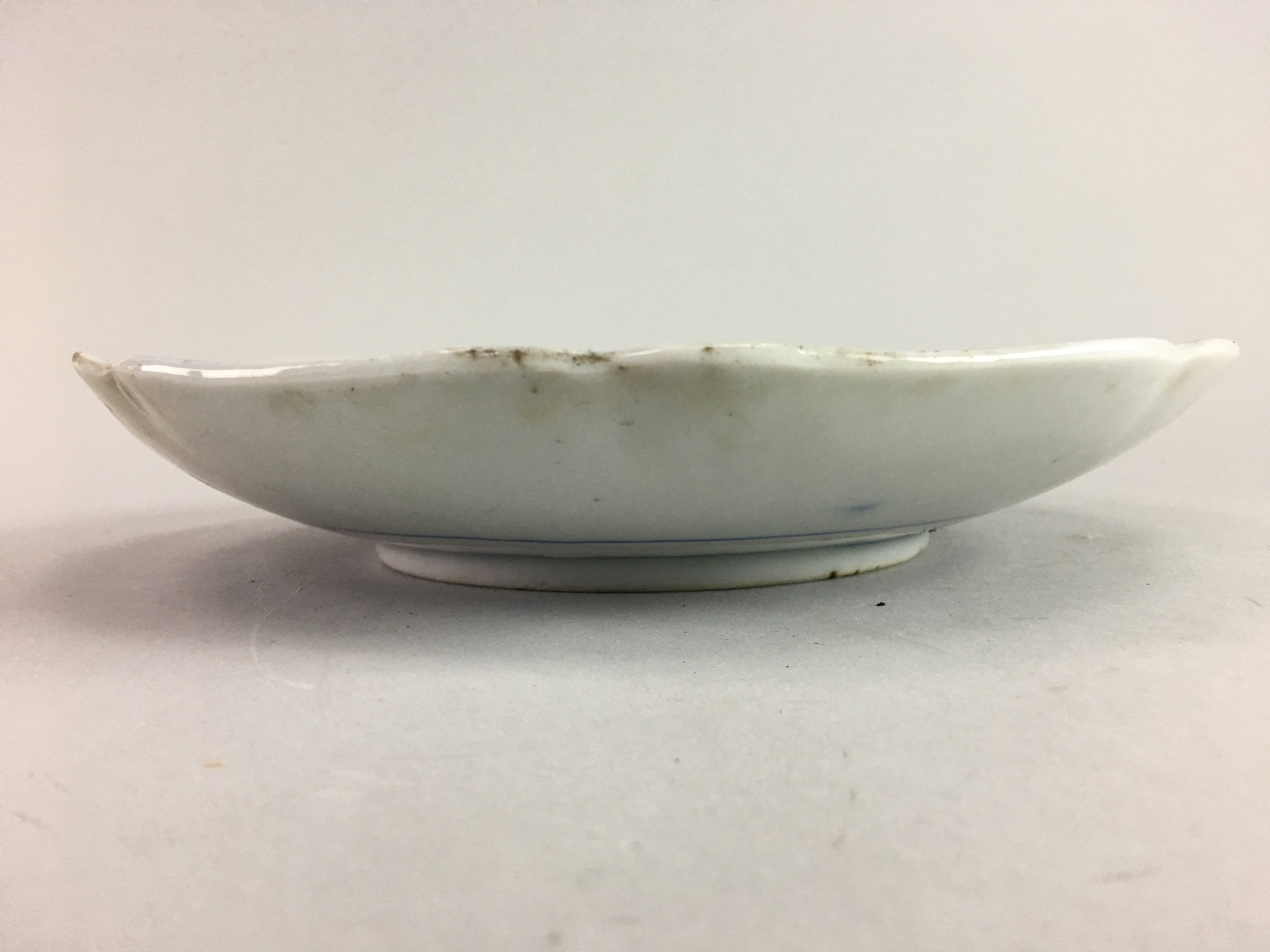 Japanese Sometsuke Porcelain Plate Vtg Floral Flower Vine Leaf Blue White PT490
