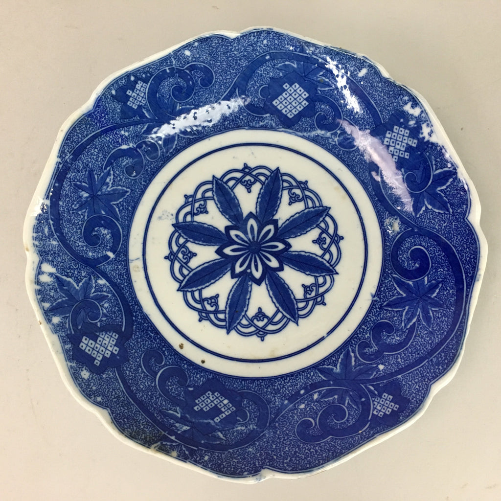 Japanese Sometsuke Porcelain Plate Vtg Floral Flower Vine Leaf Blue White PT506