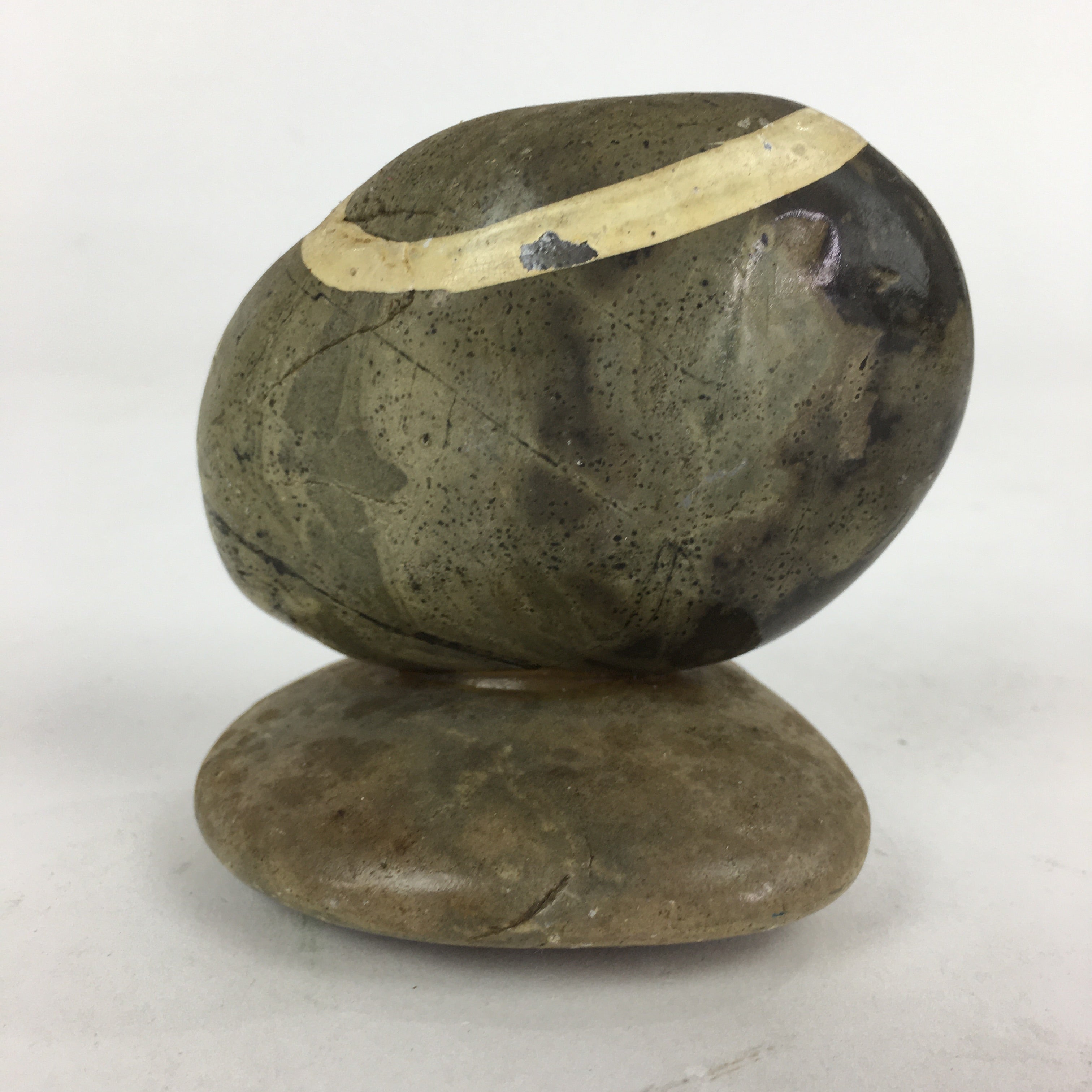 Japanese Stone Art Figurine Vtg Gray Hand-painted Daruma Ornament KF575