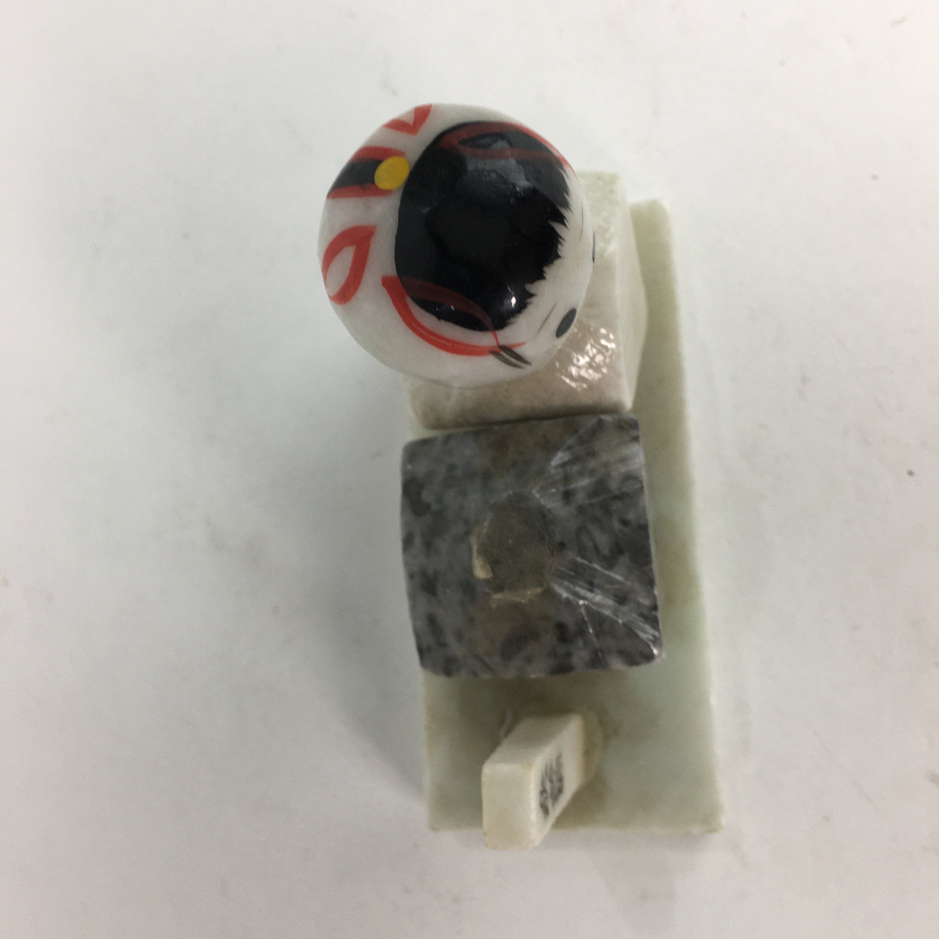 Japanese Stone Sculpture Figurine Vtg Kokeshi doll Gray White Stone Kids KF569
