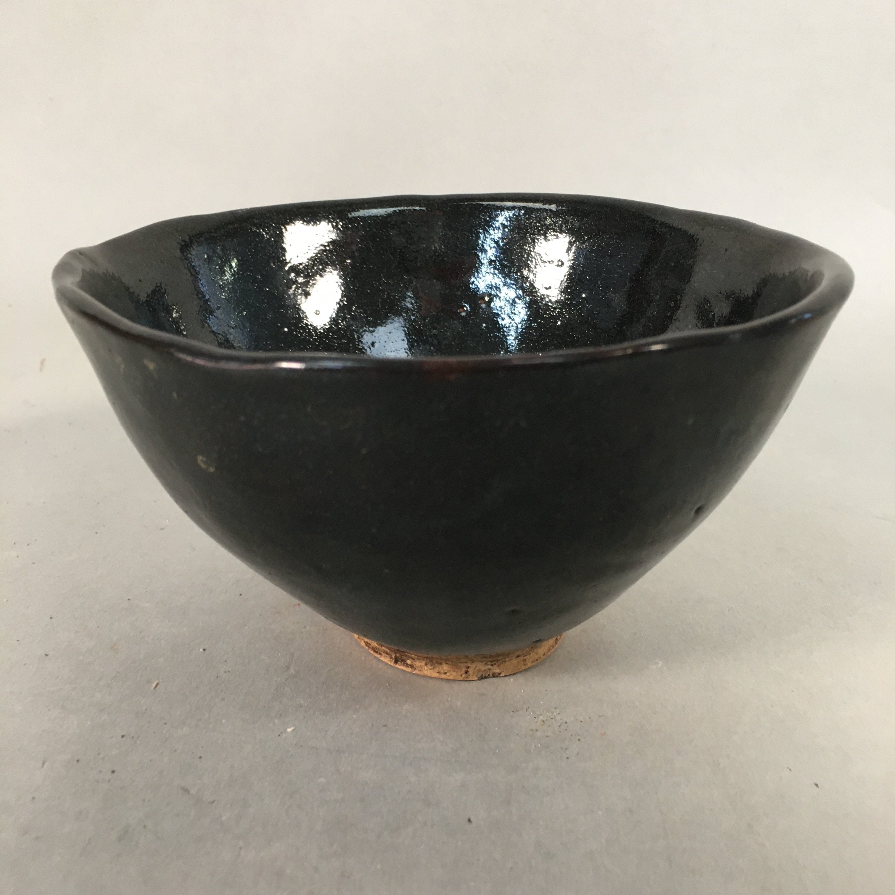 Japanese Vtg Ceramic Tea Ceremony Bowl Chawan Black Pottery GTB703