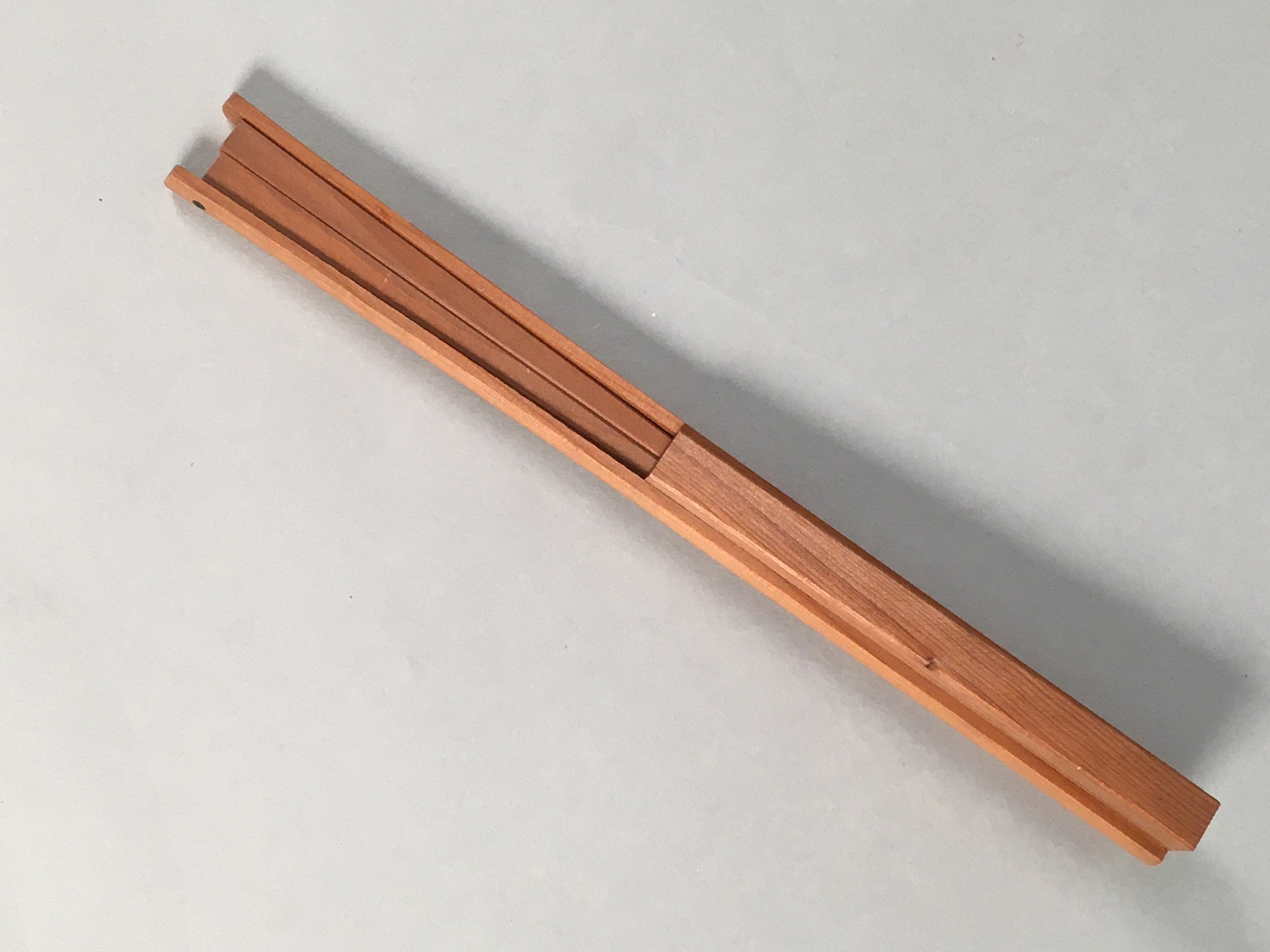 Japanese Wood Chopsticks 1 Pair Vtg Hashi Holder Tableware Brown JK113