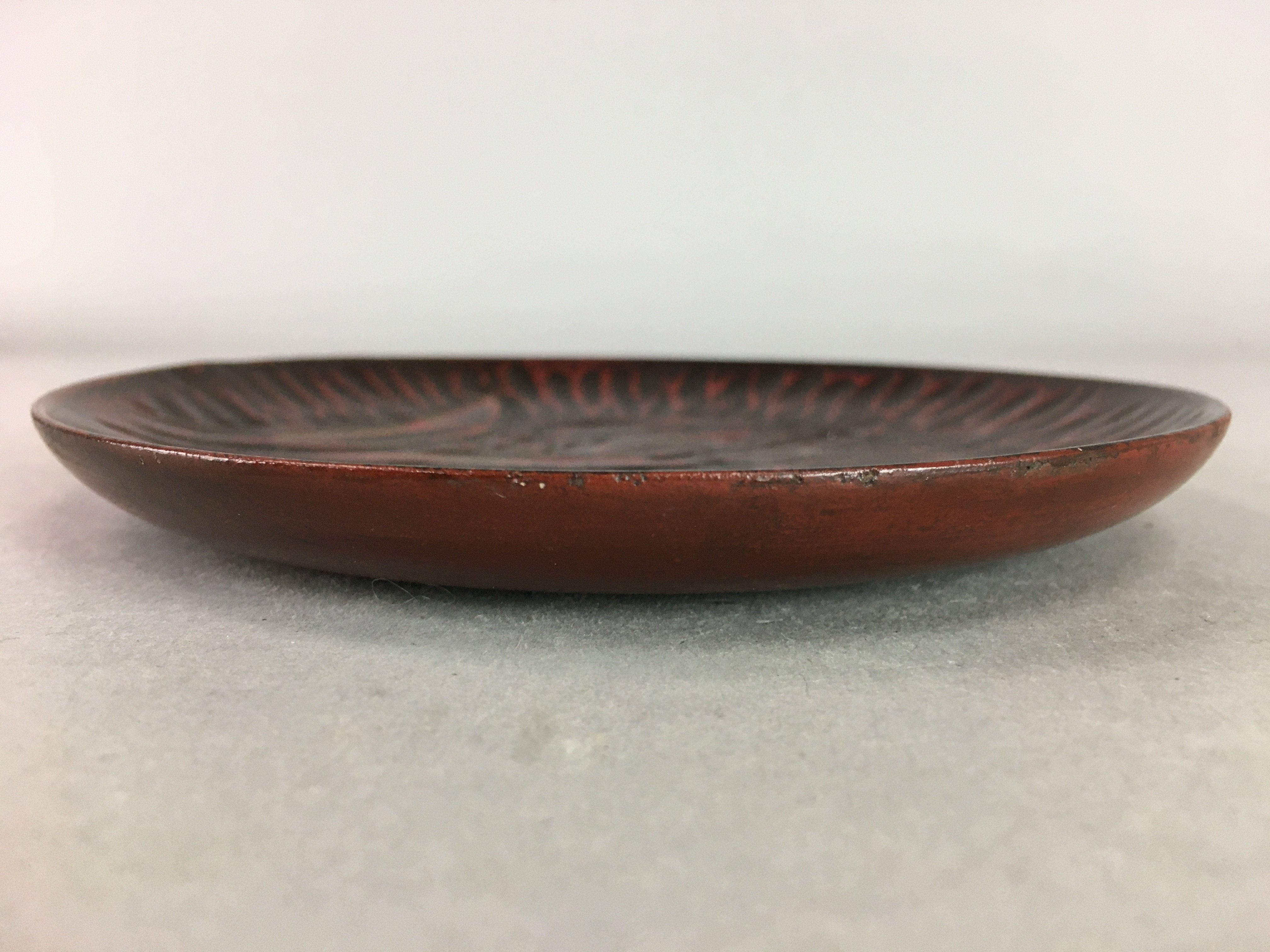 Japanese Wood Lacquer Plate Kamakura-Bori Vtg Brown Hand-carved Floral UR241