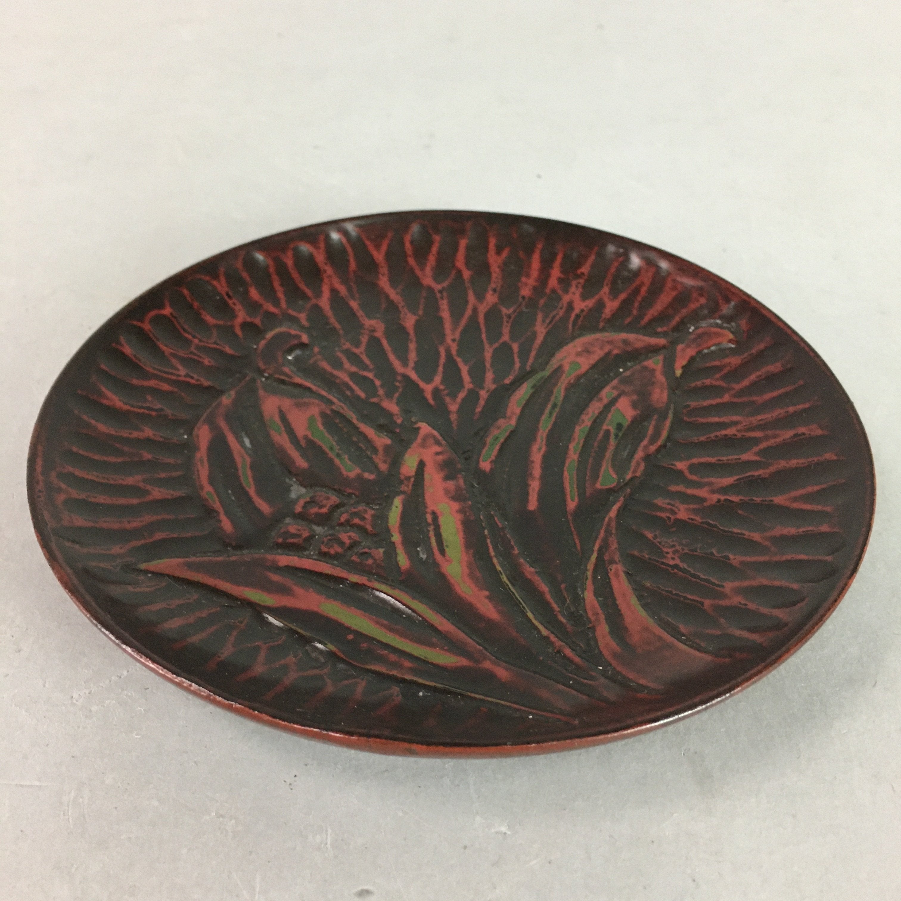 Japanese Wood Lacquer Plate Kamakura-Bori Vtg Brown Hand-carved Floral UR241