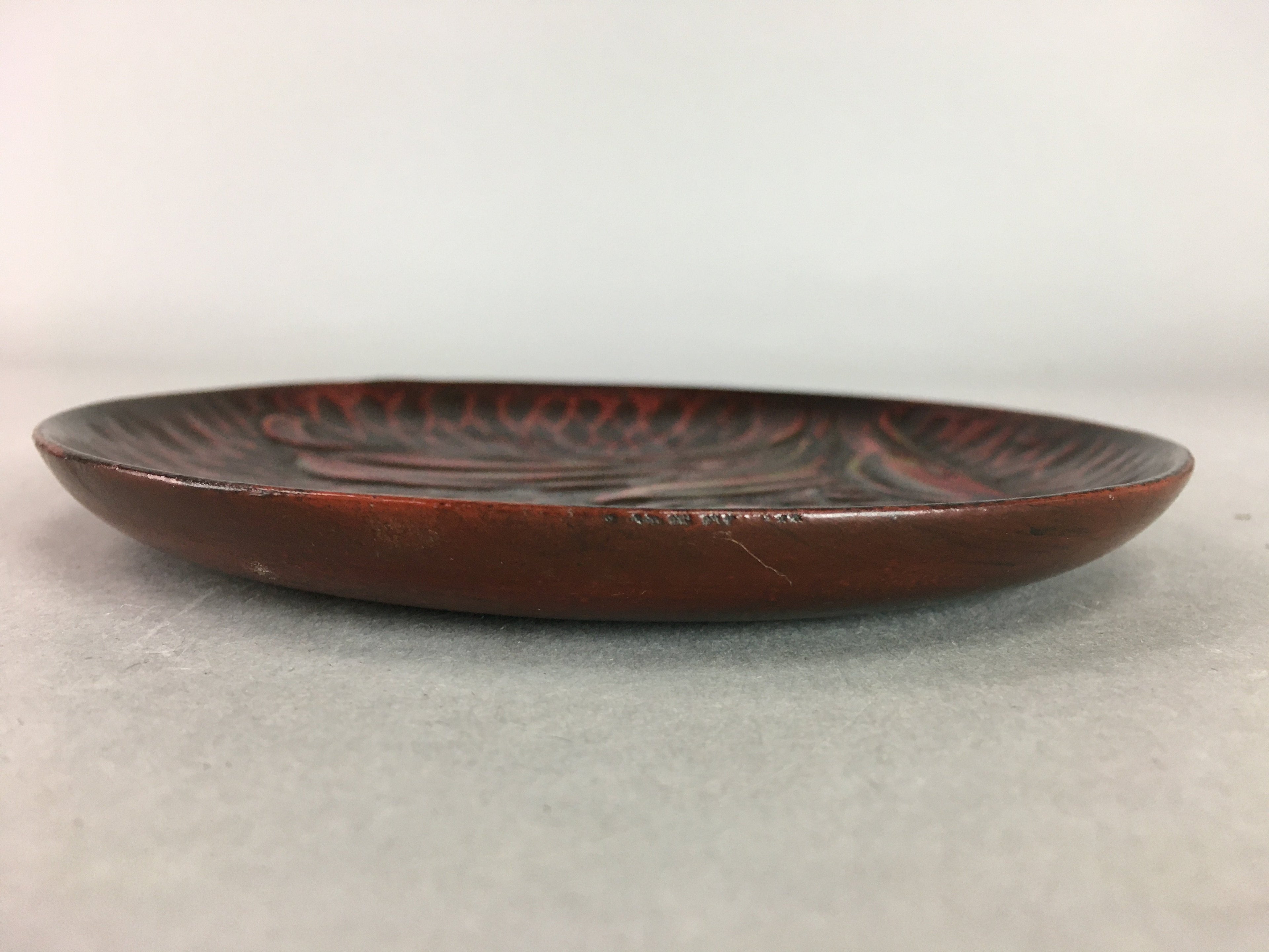 Japanese Wood Lacquer Plate Kamakura-Bori Vtg Brown Hand-carved Floral UR242