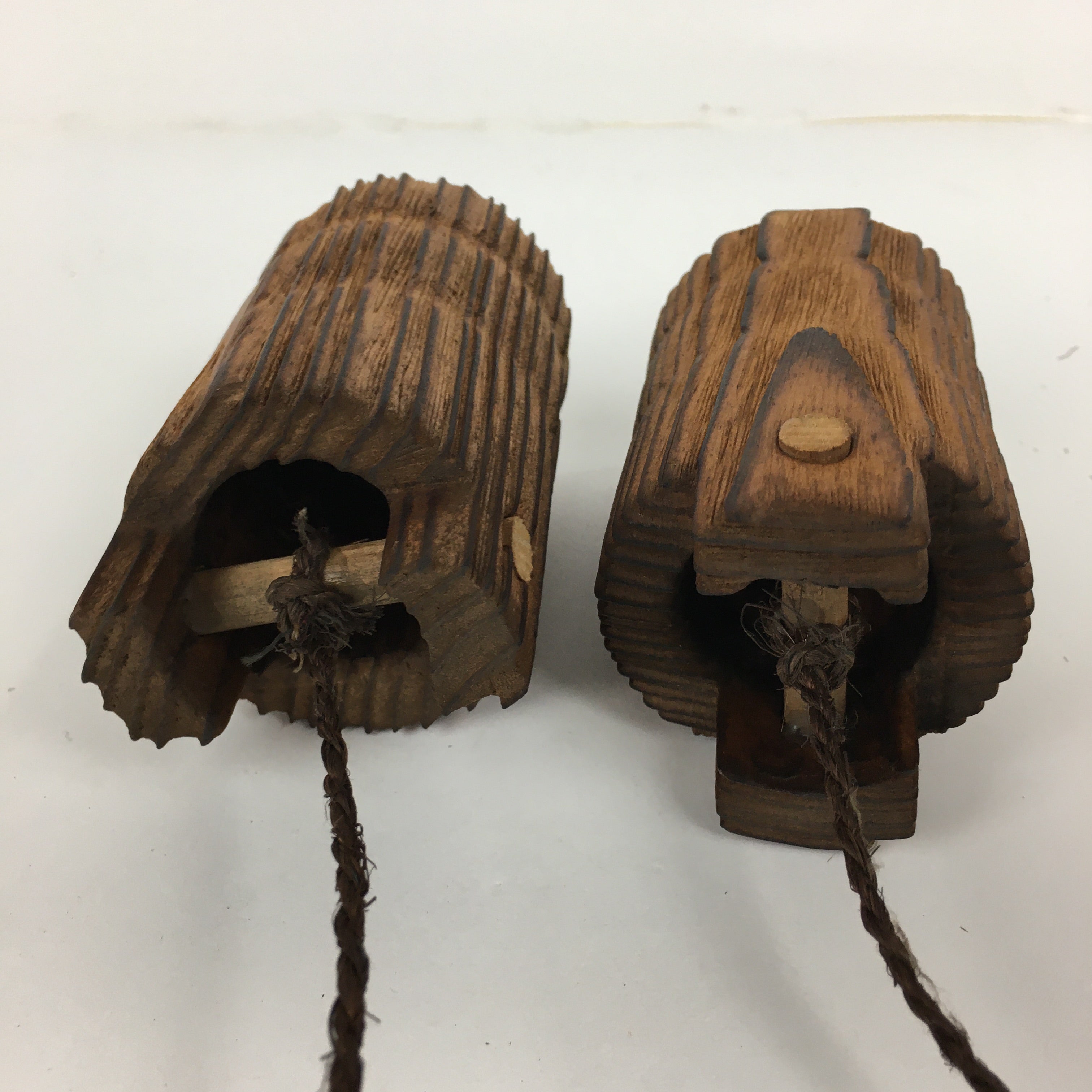 Japanese Wooden Art Display Temple Drinking Well Bucket Tsurube Ido BD742