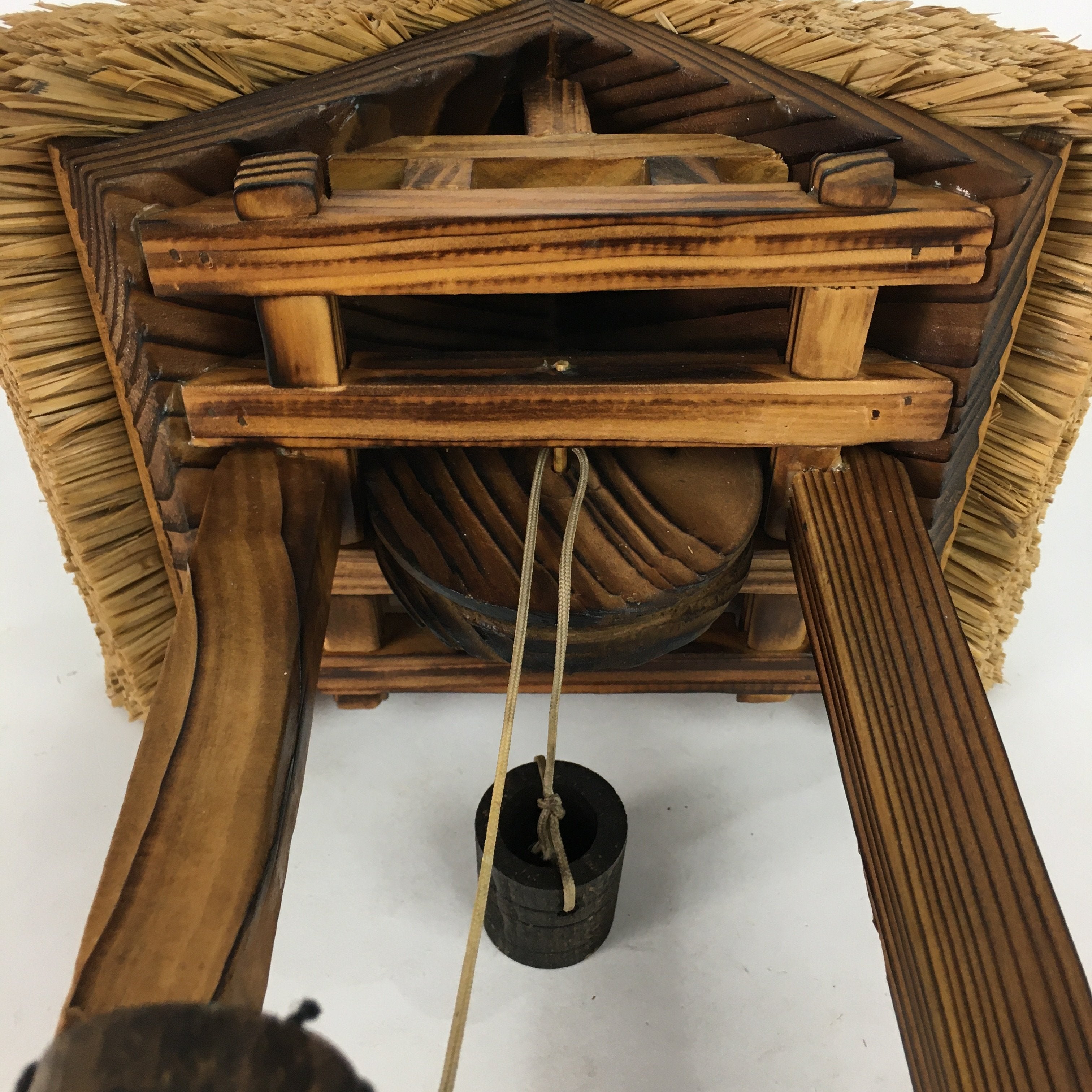 Japanese Wooden Art Display Well Vtg Handmade Brown Tsurube Ido BD684