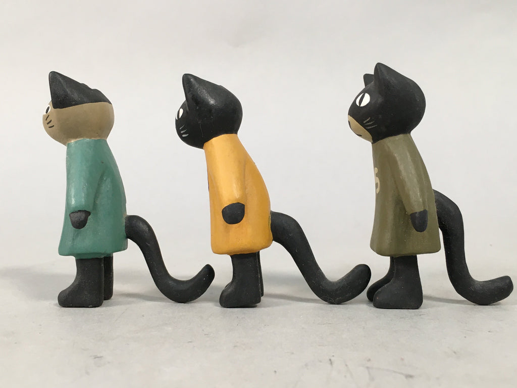 Japanese Wooden Black Cat Figurine Set 3pc Vtg Doll Number Green Yellow KF440