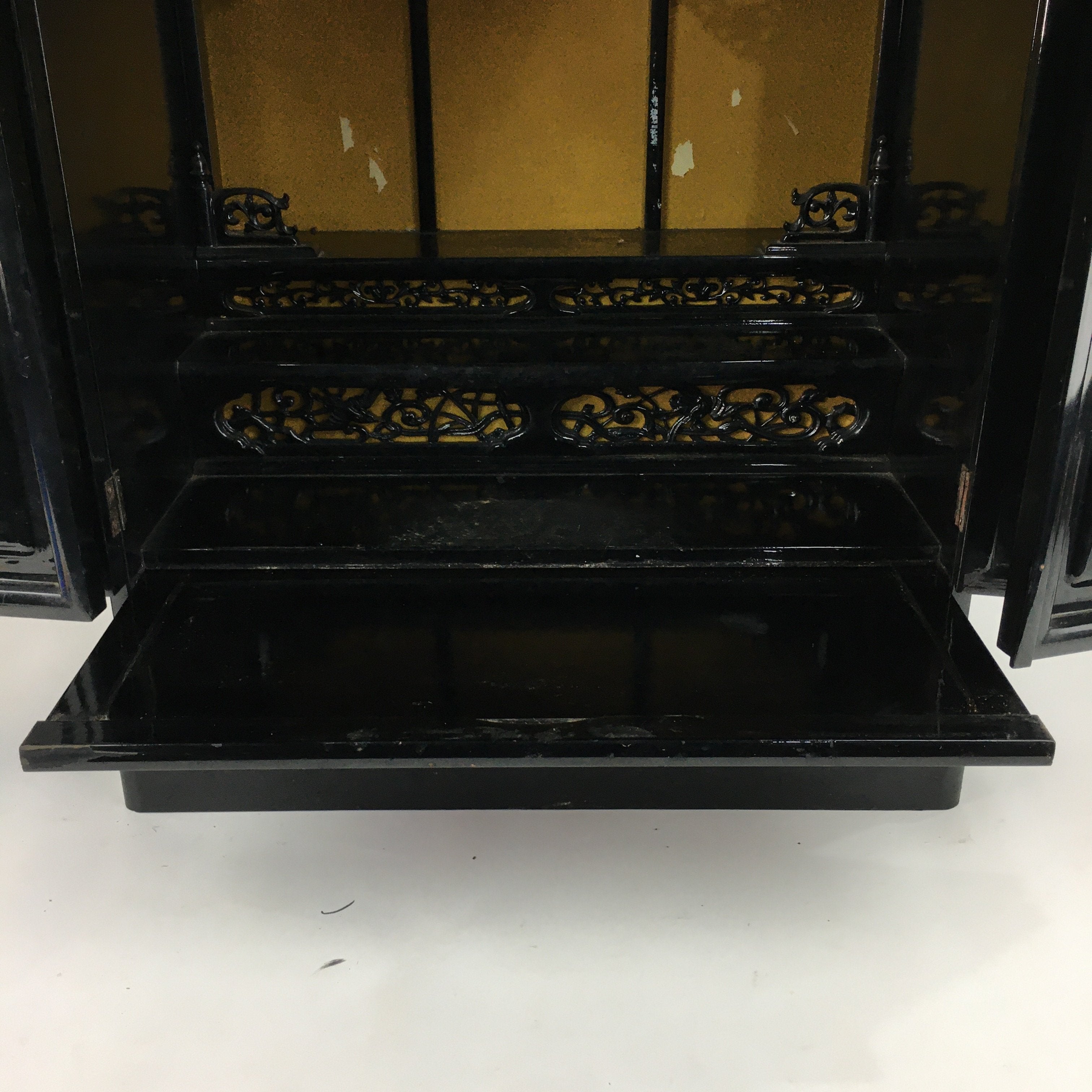 Japanese Wooden Buddhist altar Vtg Butsudan Wood Cabinet Black T248
