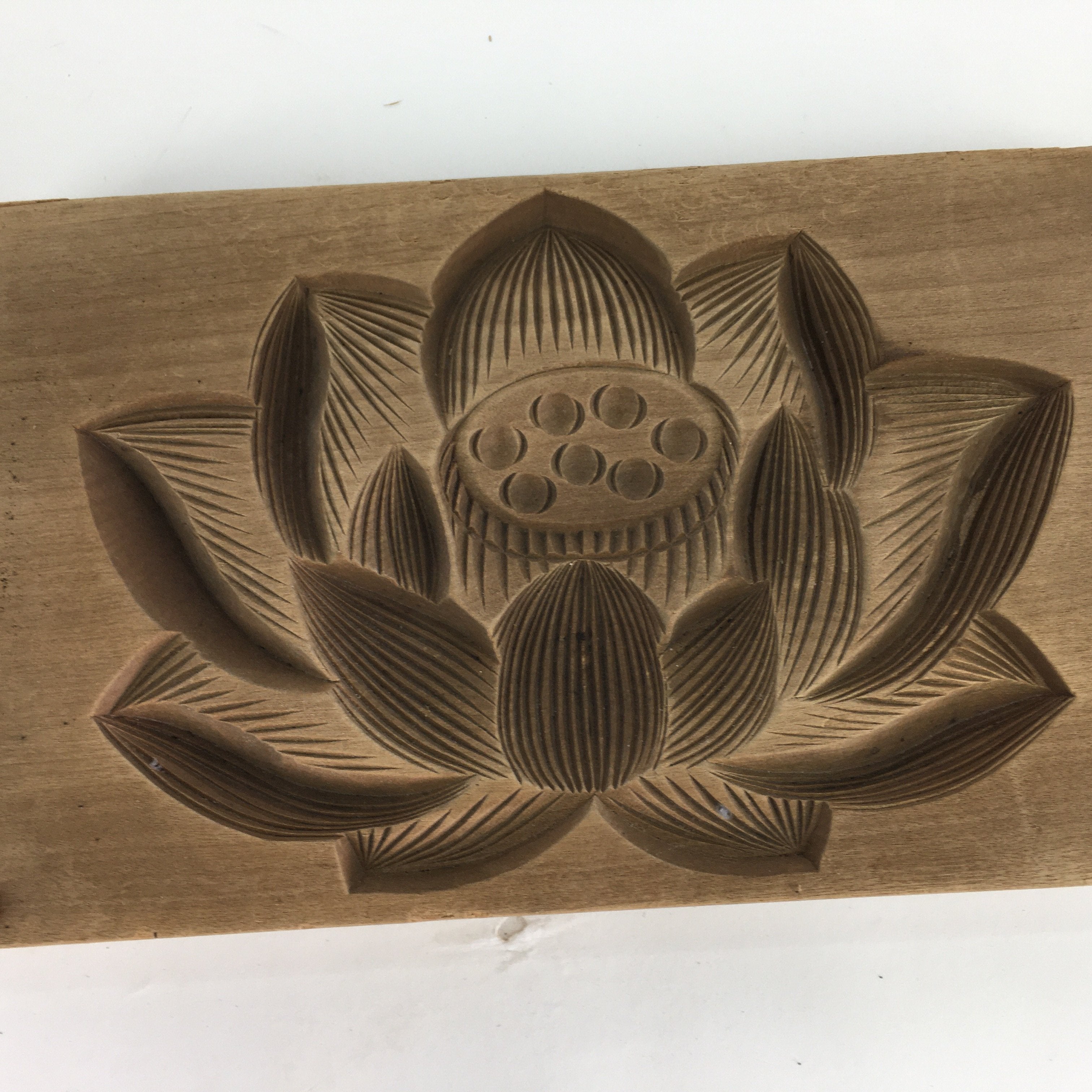 Japanese Wooden Cake Mold Kashigata Sweets Vtg Carving Brown Lotus Flower Kg368