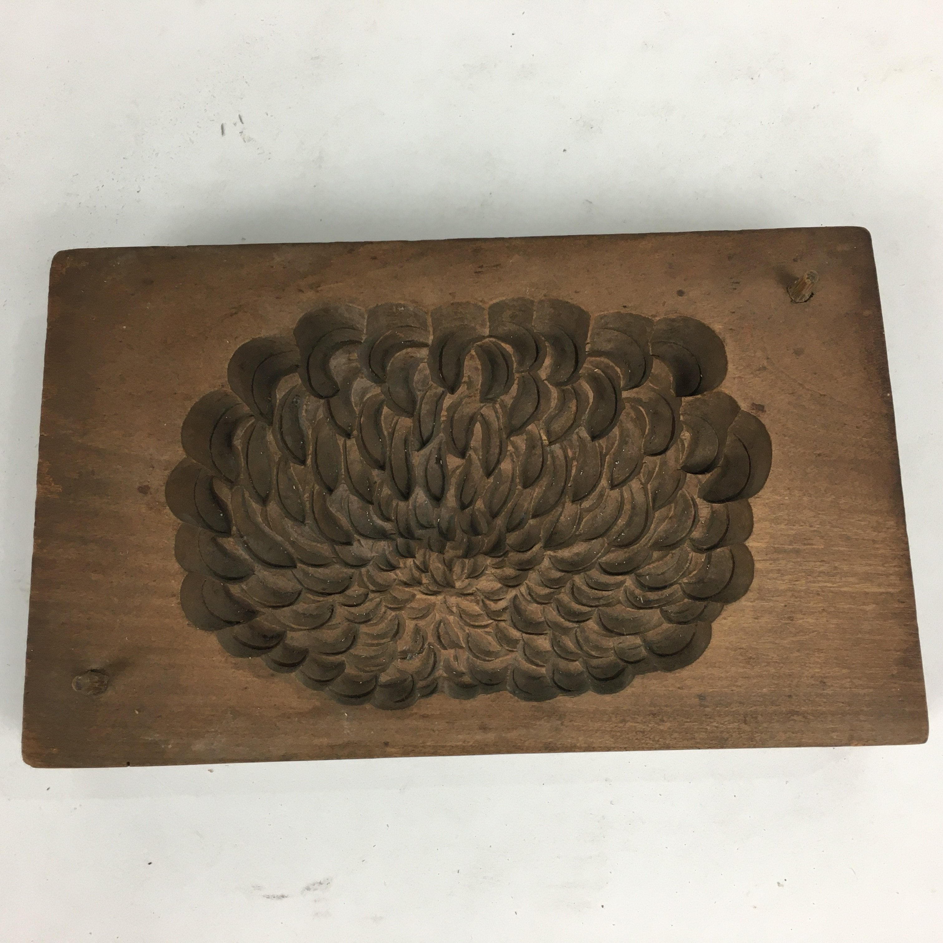 Japanese Wooden Cake Mold Kashigata Sweets Vtg Carving Chrysanthemum Kg342